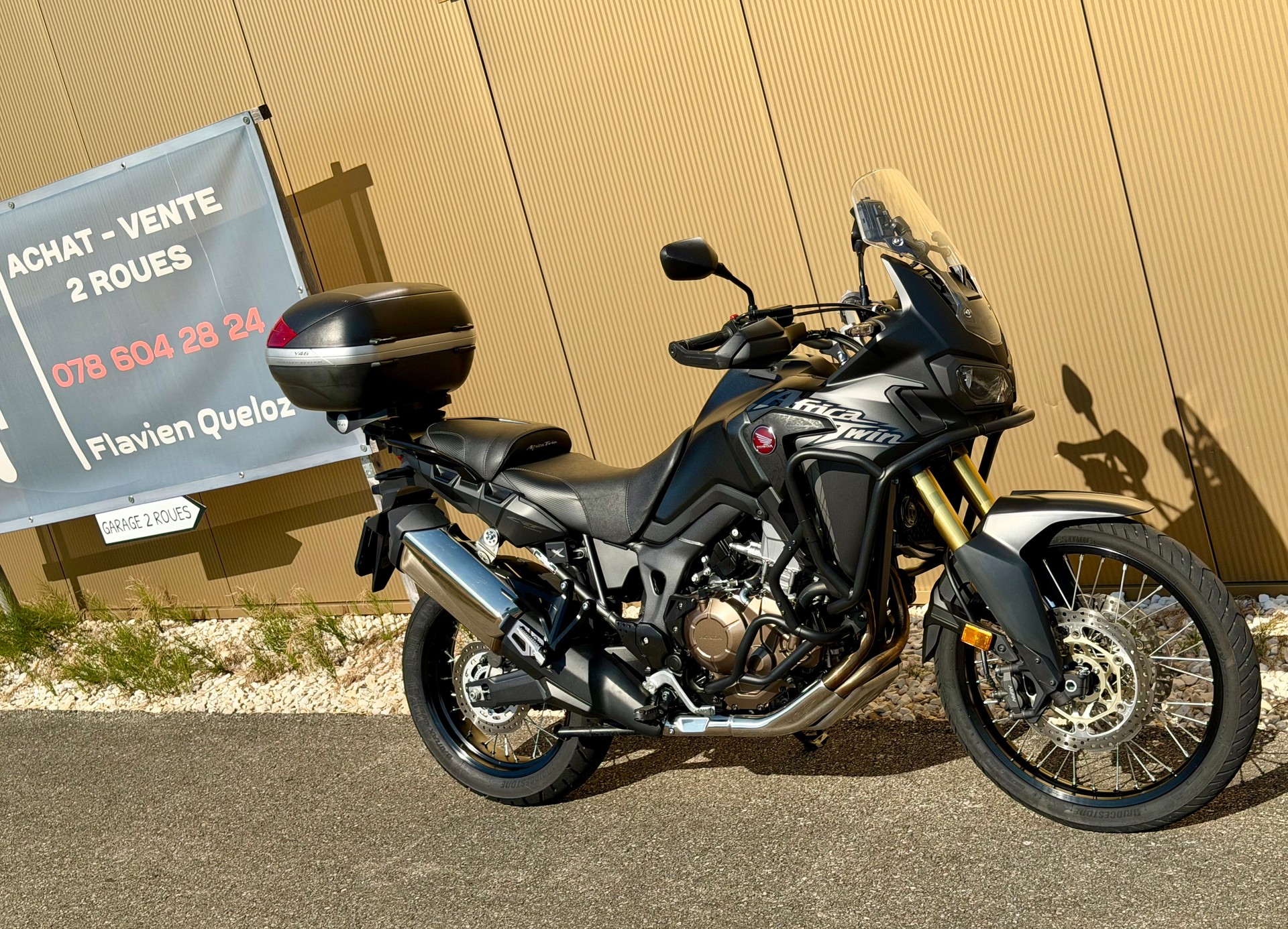 HONDA CRF 1000A Africa Twin-showroom-element-2