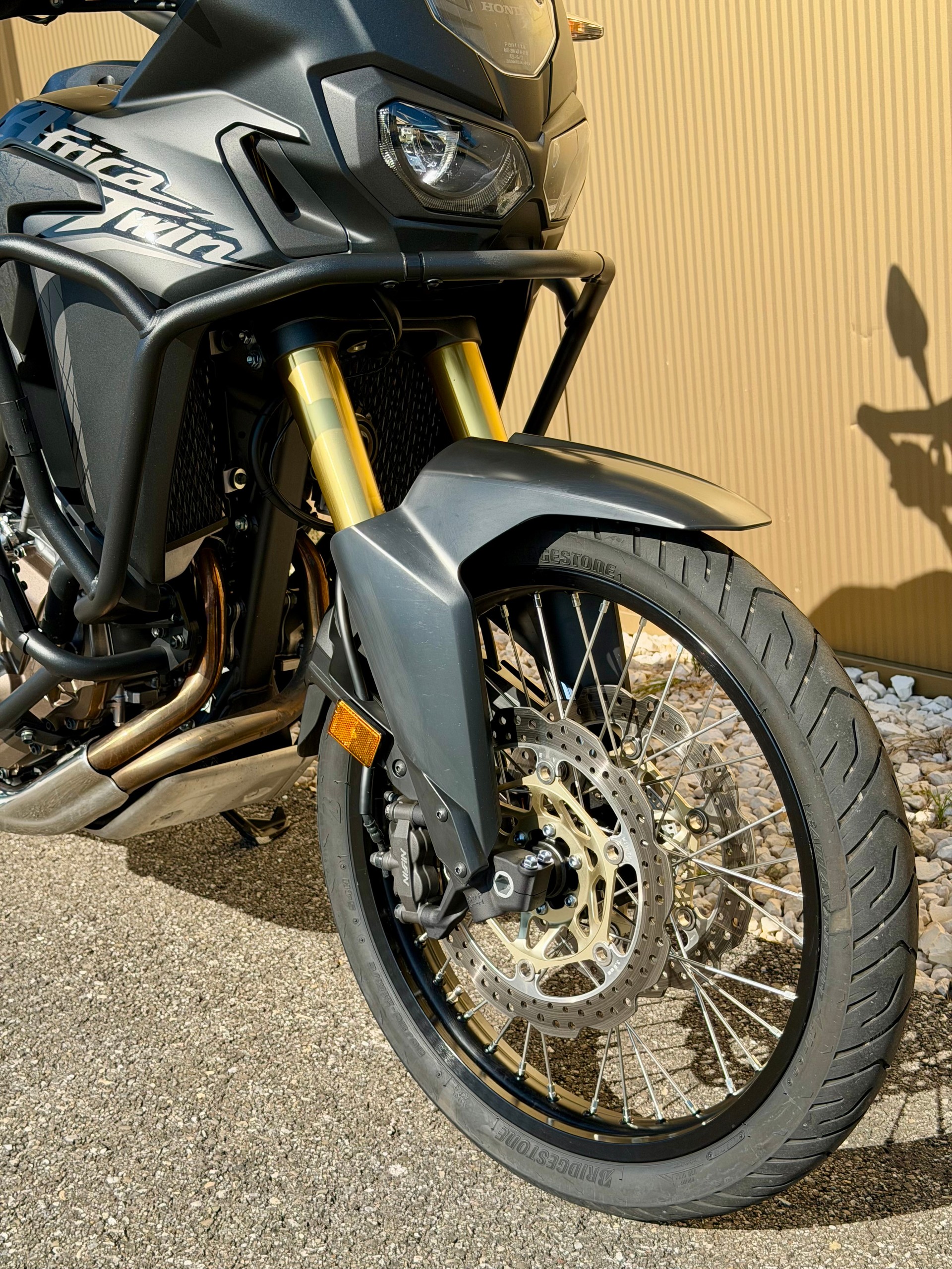 HONDA CRF 1000A Africa Twin-showroom-element-1