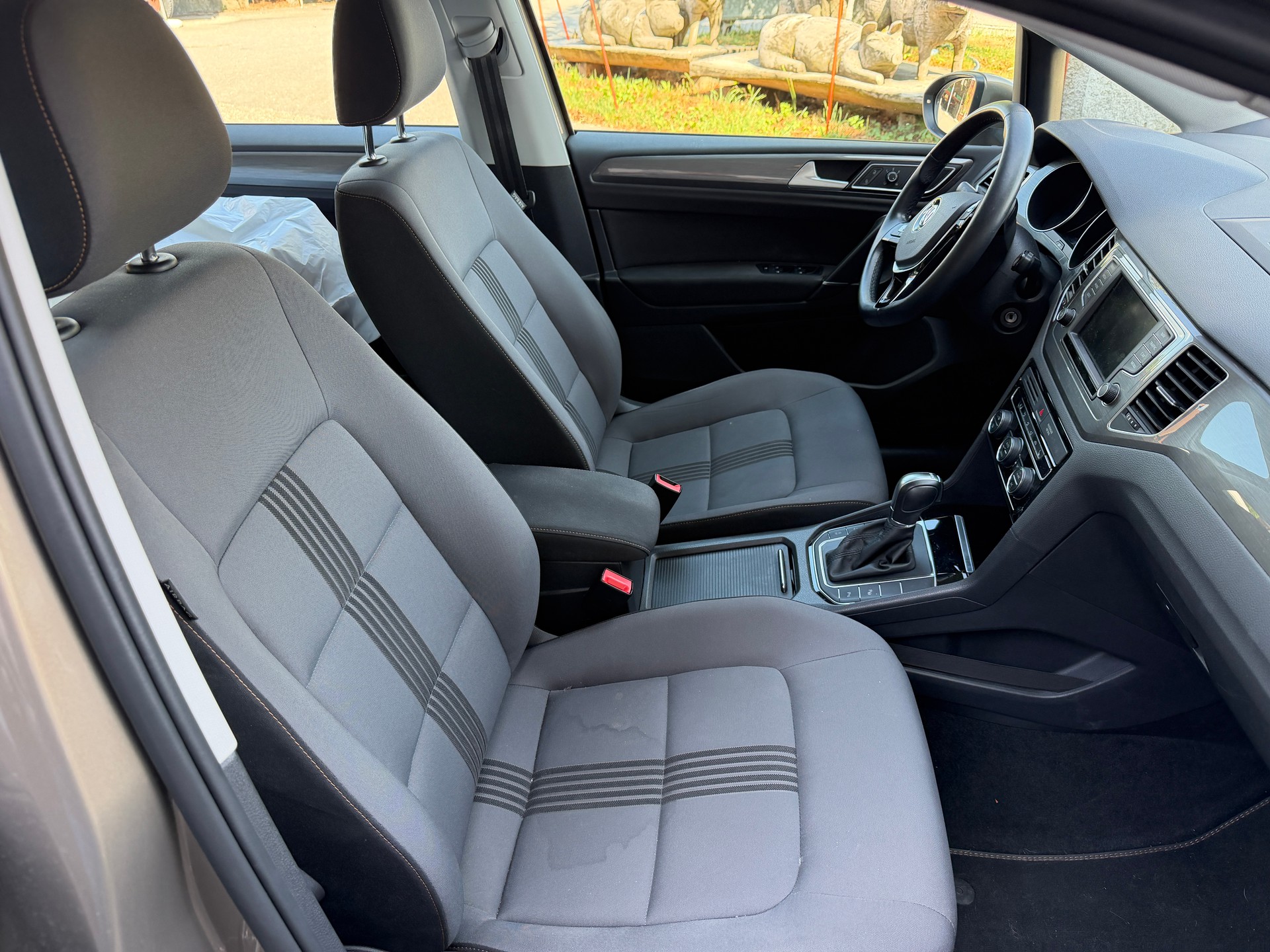 VW Golf Sportsvan 1.4 TSI Allstar DSG-image-5