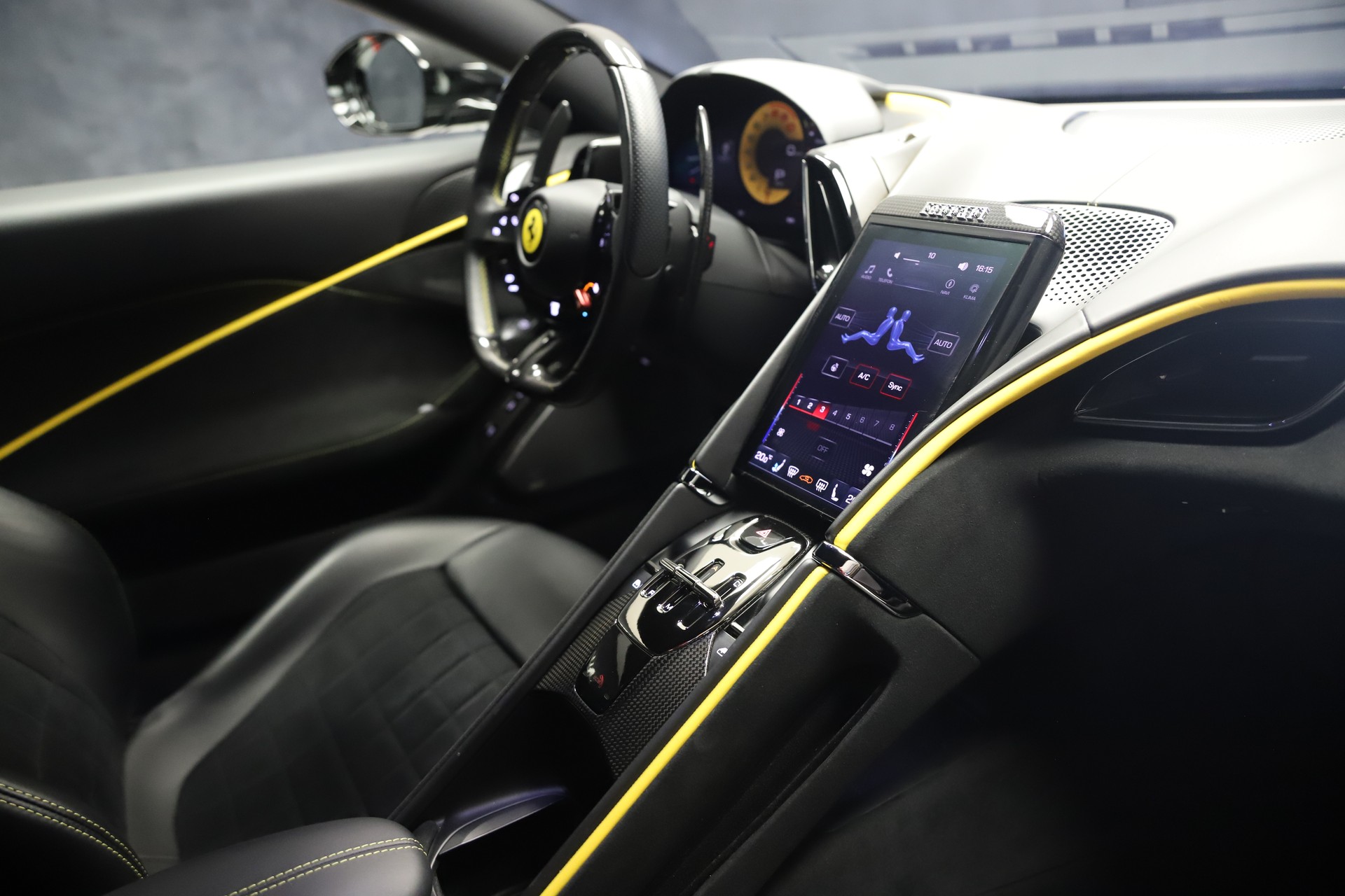 FERRARI Roma 3.9 V8 T-image-11
