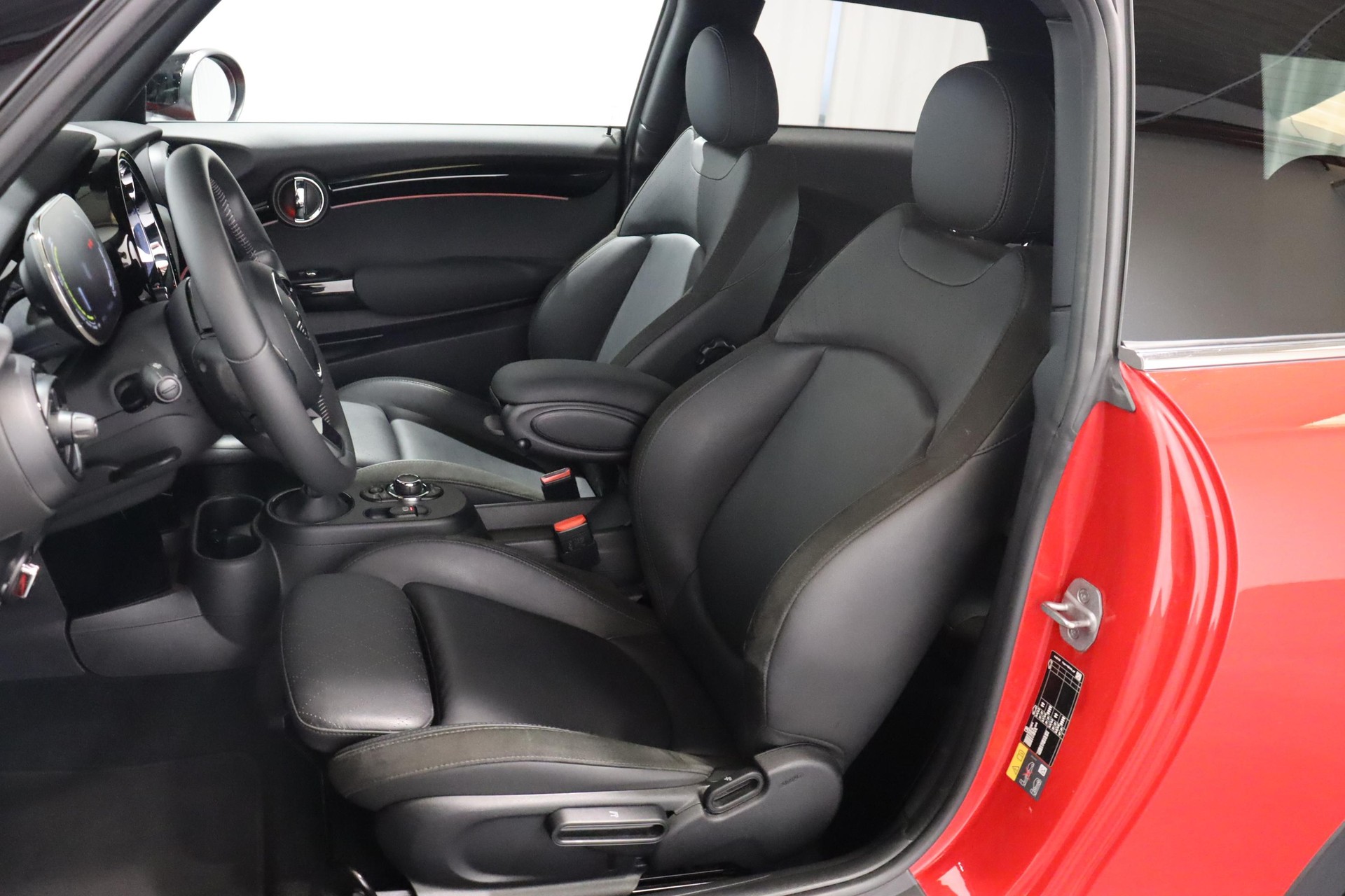 MINI F56 Cooper SE-image-7