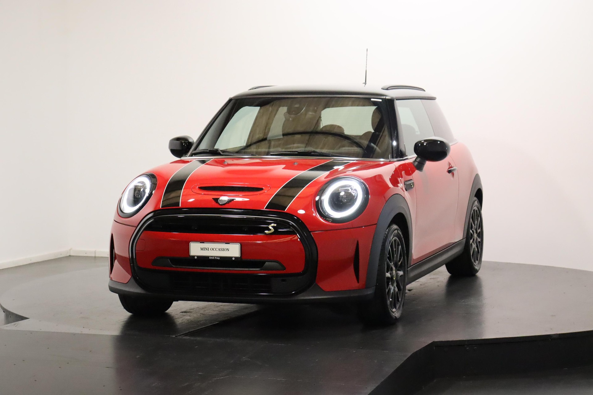 MINI F56 Cooper SE-image-0
