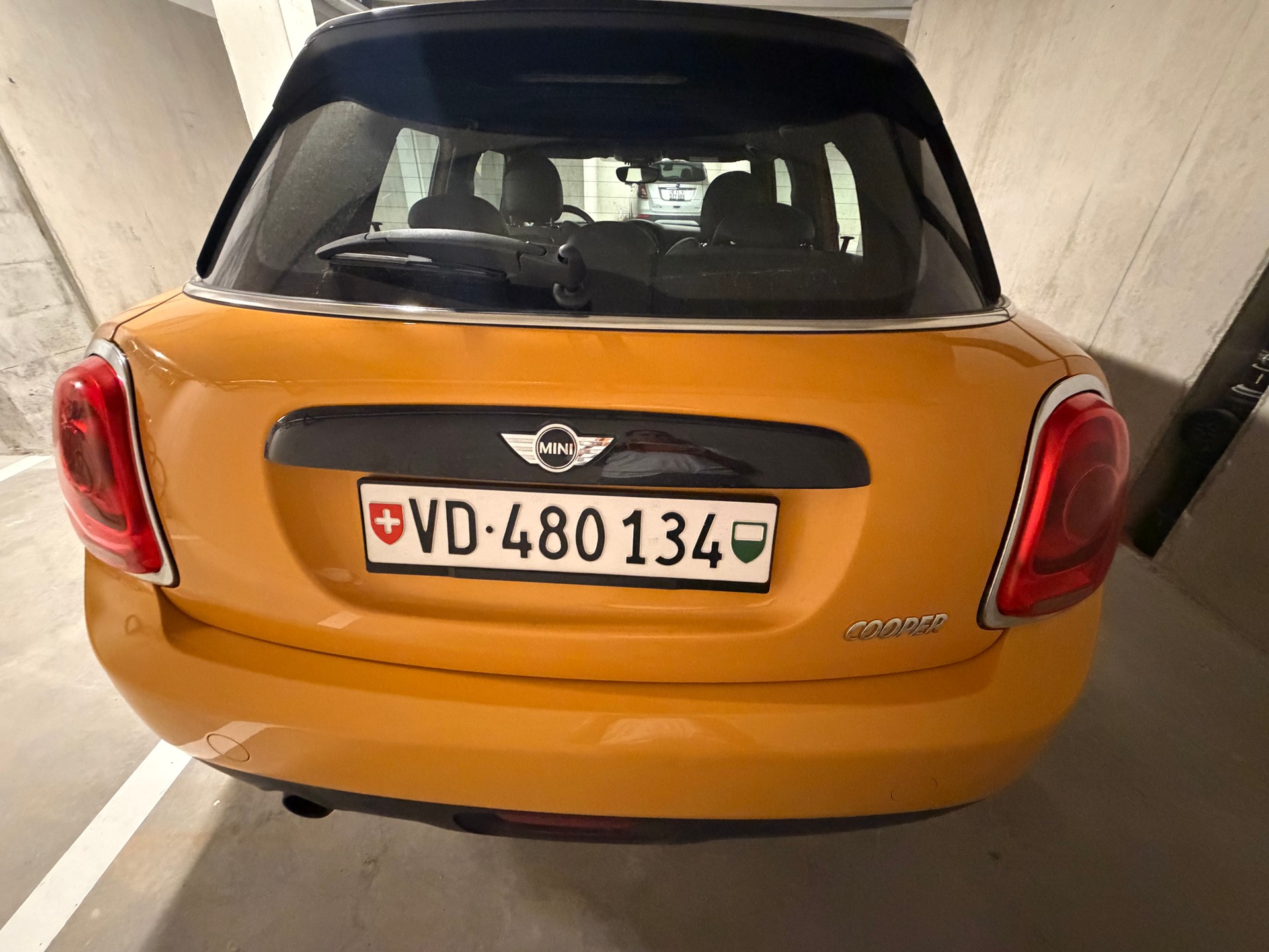 MINI 1.5i Cooper-image-4