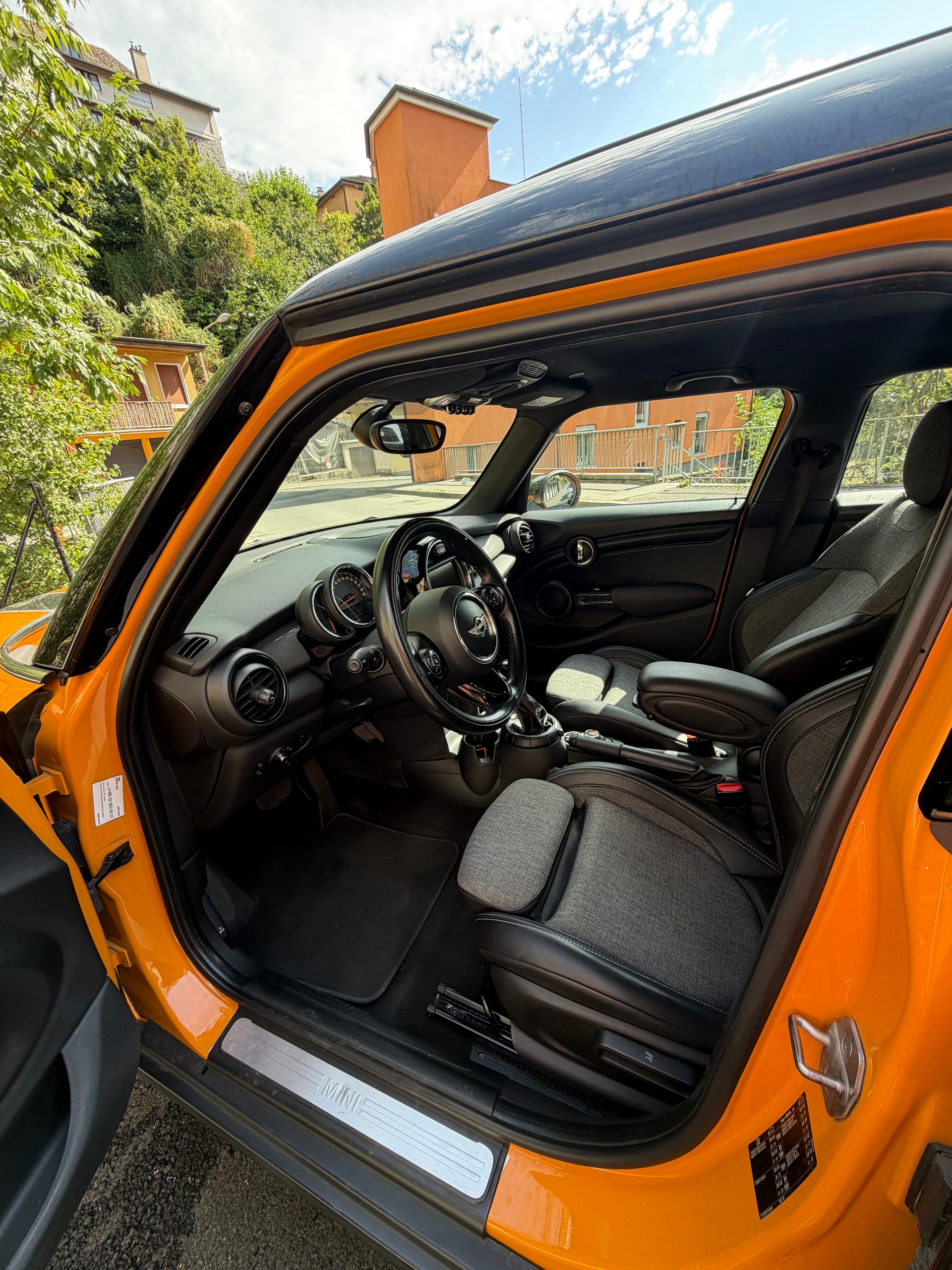 MINI 1.5i Cooper-image-3