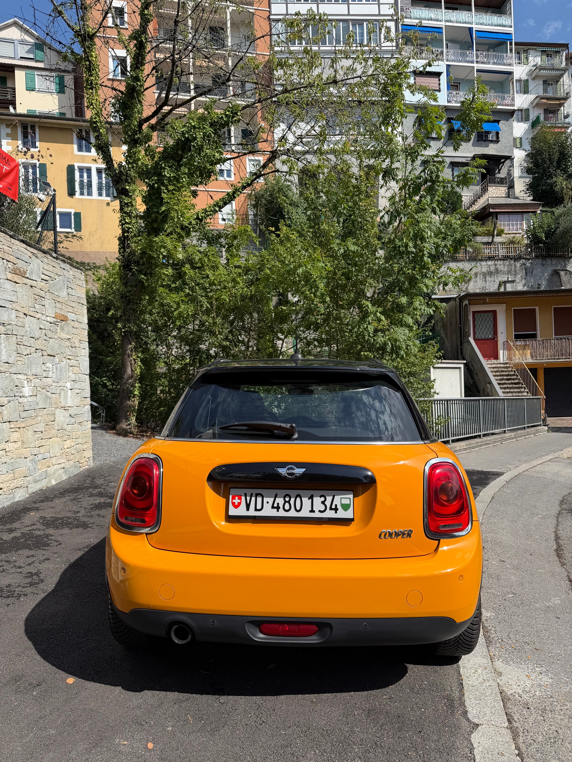 MINI 1.5i Cooper-image-2