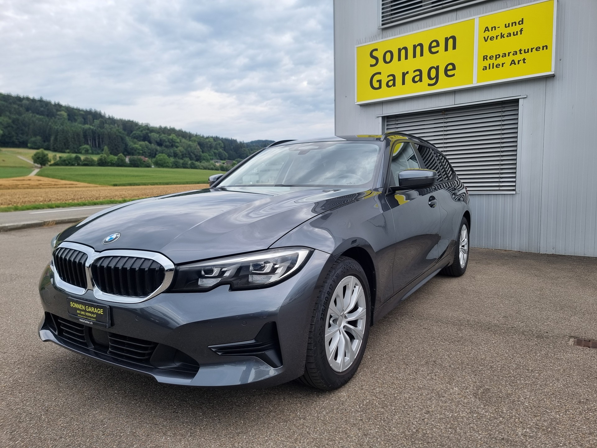 BMW 320d xDrive Touring Sport Line Steptronic-image-2