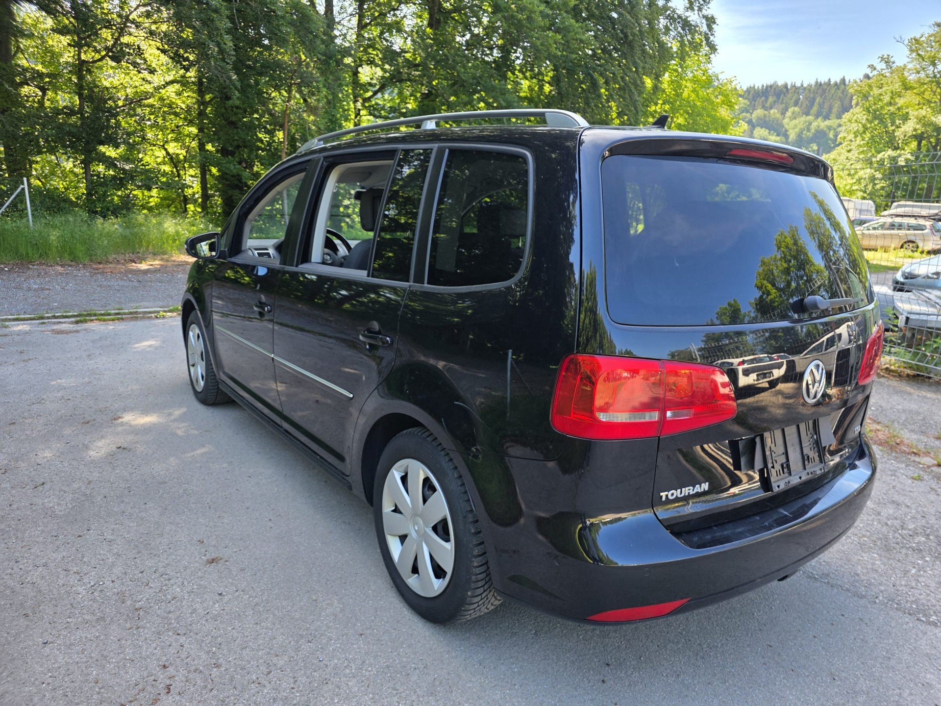 VW Touran 1.4 TSI Highline-image-11