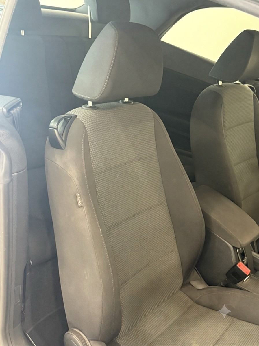 VW Golf Cabrio 1.4 TSI DSG-image-13