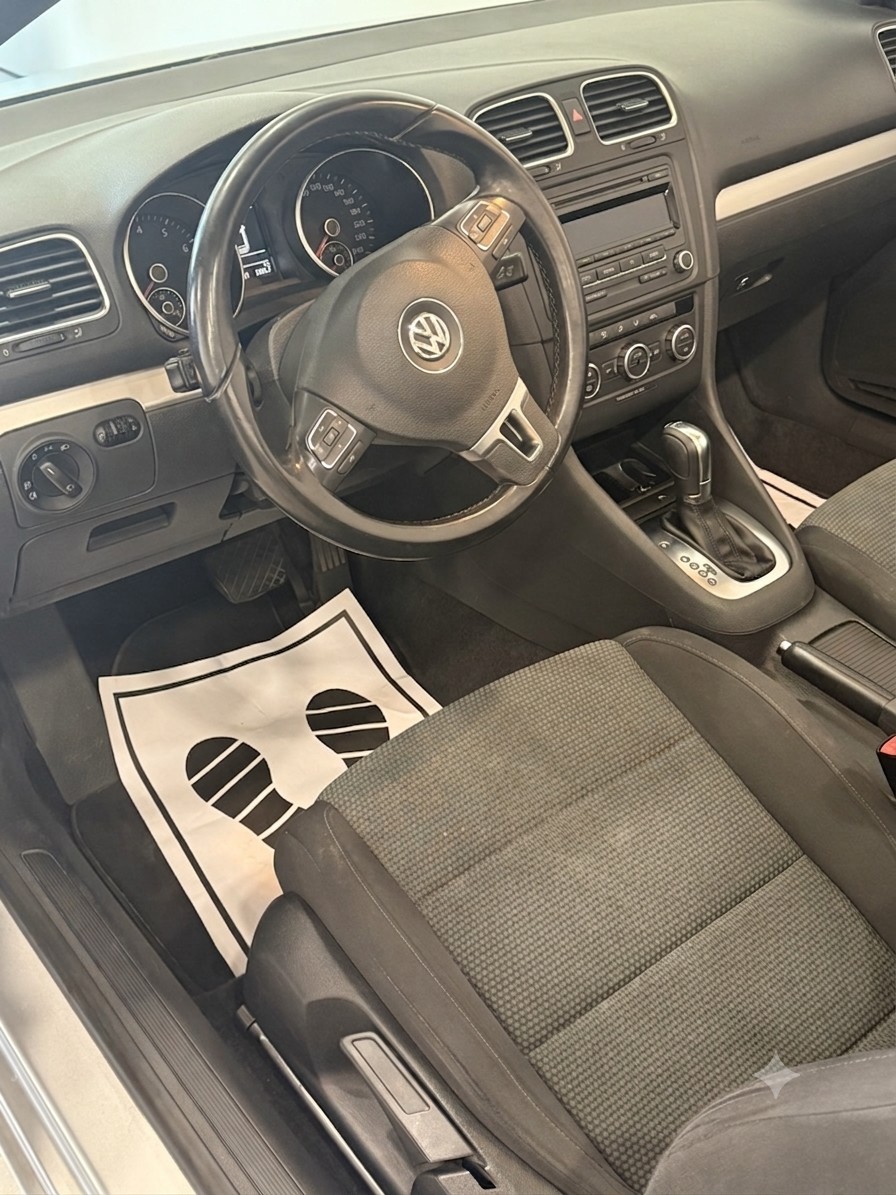VW Golf Cabrio 1.4 TSI DSG-image-10