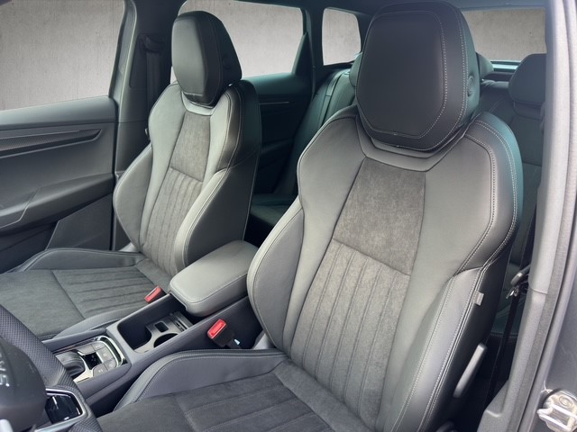 SKODA Karoq 2.0 TSI SportLine 4x4 DSG-image-8