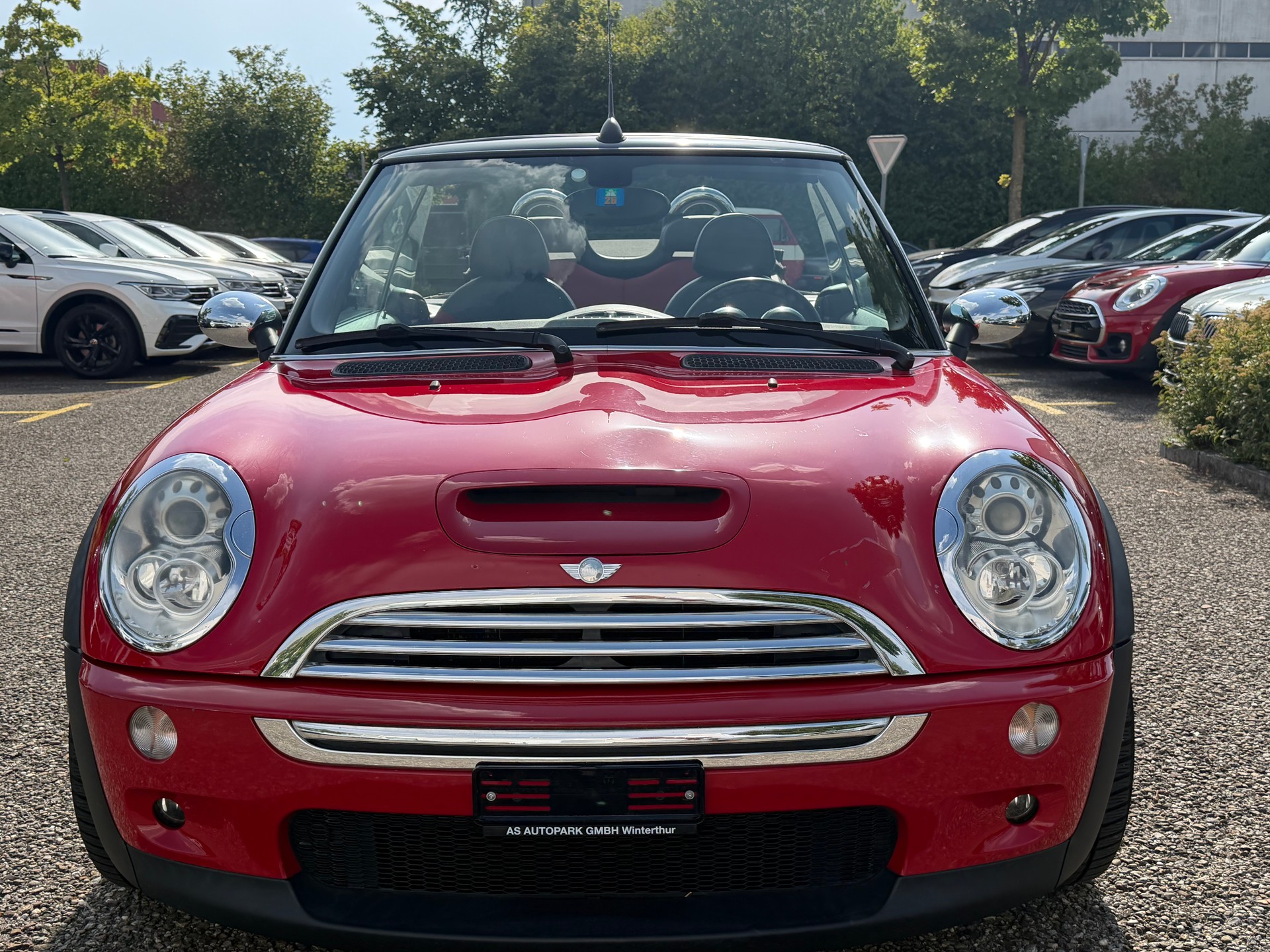 MINI Cooper S Cabriolet-image-1