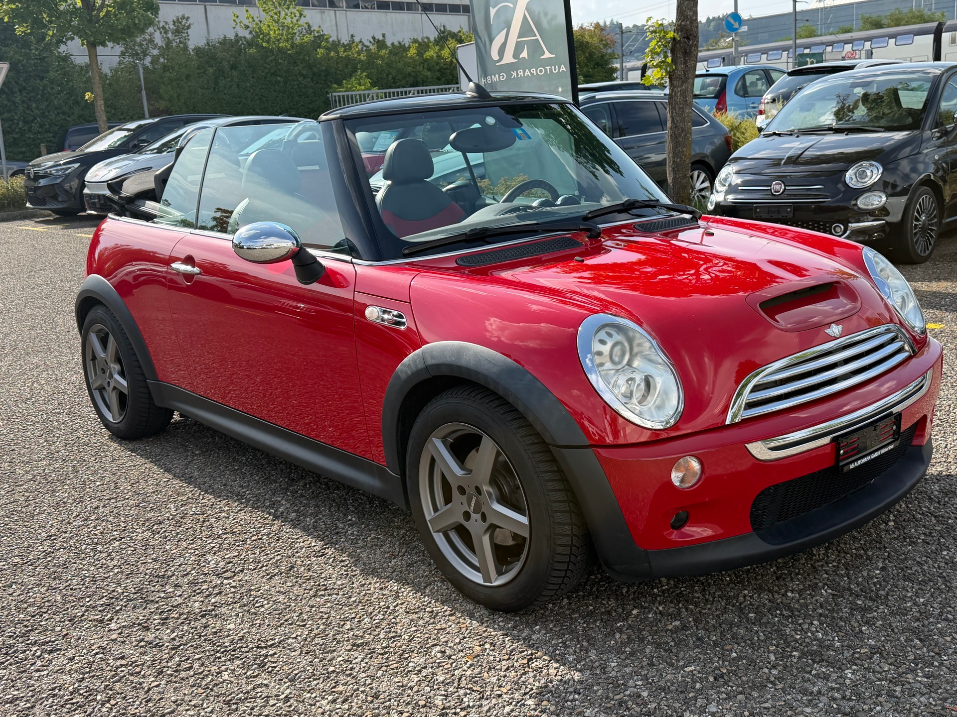 MINI Cooper S Cabriolet-image-2