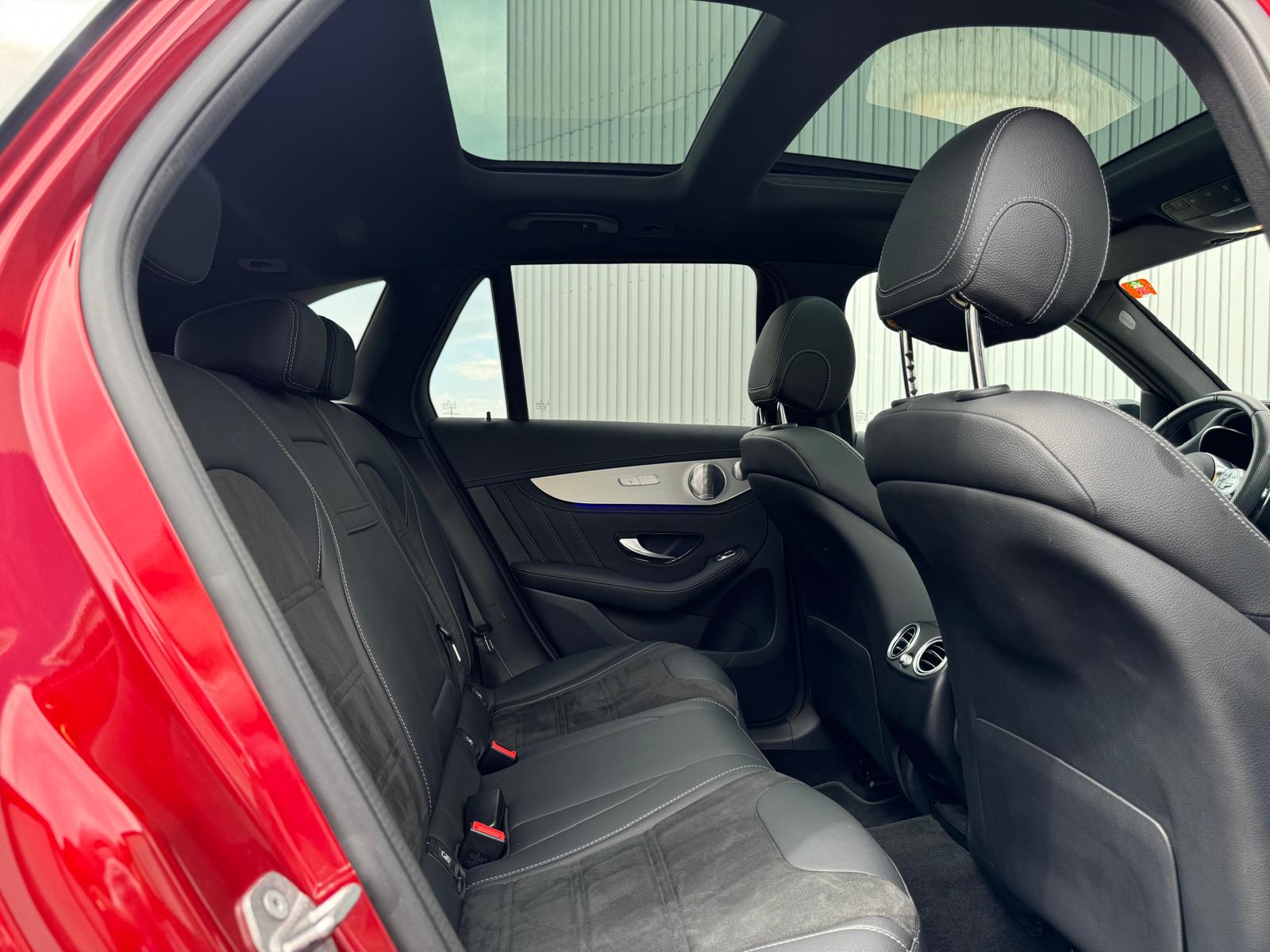 MERCEDES-BENZ GLC 63 AMG Limited Red&Black 650PS Performance 4Matic+ 9G-Tronic (Frisch ab Service/2Jahre Garantie)-image-14