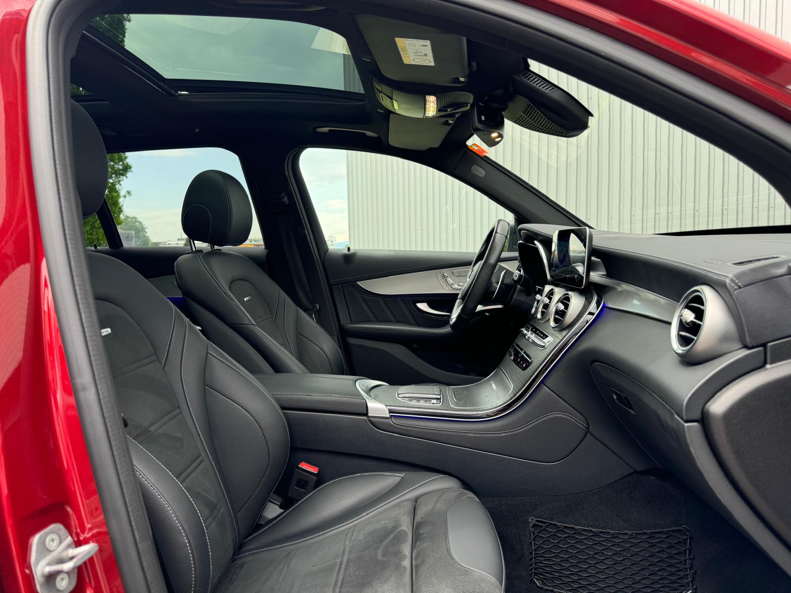 MERCEDES-BENZ GLC 63 AMG Limited Red&Black 650PS Performance 4Matic+ 9G-Tronic (Frisch ab Service/2Jahre Garantie)-image-13