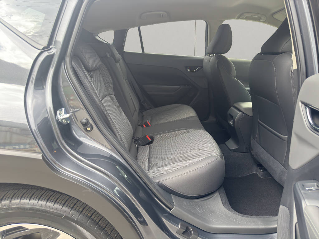 SUBARU Crosstrek 2.0i e-Boxer Swiss Plus-image-9
