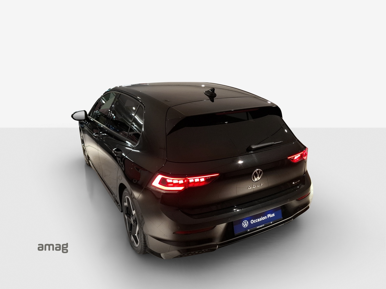 VW Golf 2.0 TSI R-Line DSG 4 Motion-image-15