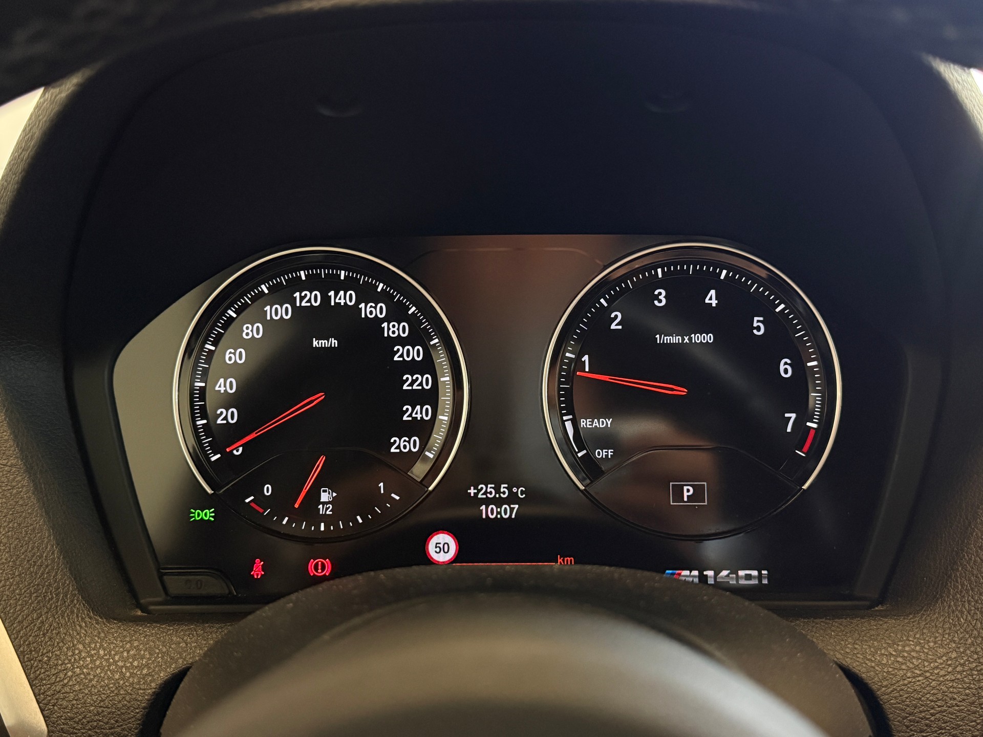 BMW M140i xDrive Steptronic-image-6