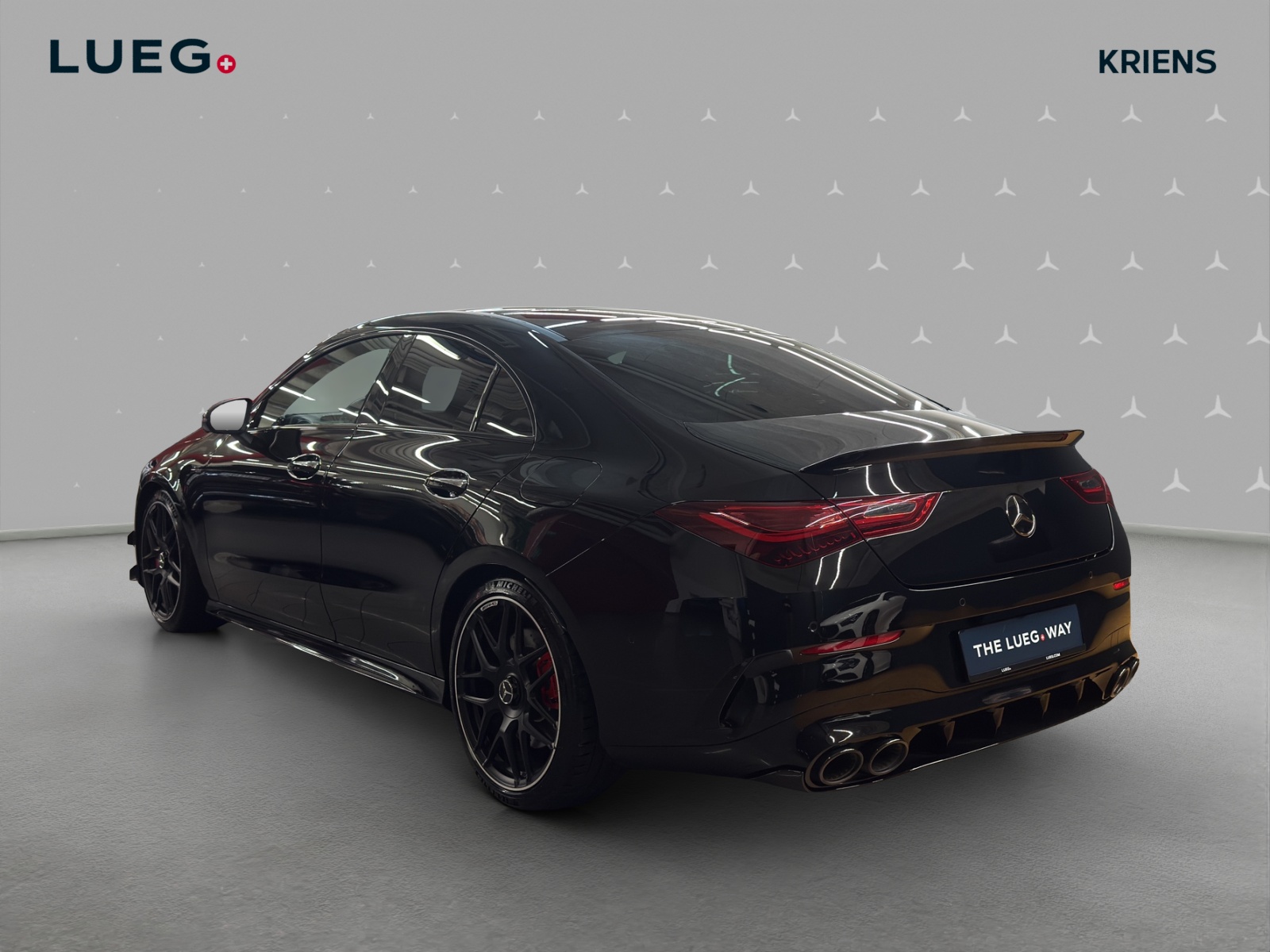 MERCEDES-BENZ CLA 45 S 4M+ AMG / DISTRONIC / 360 Grad Kamera / AMG Ride Control-image-2
