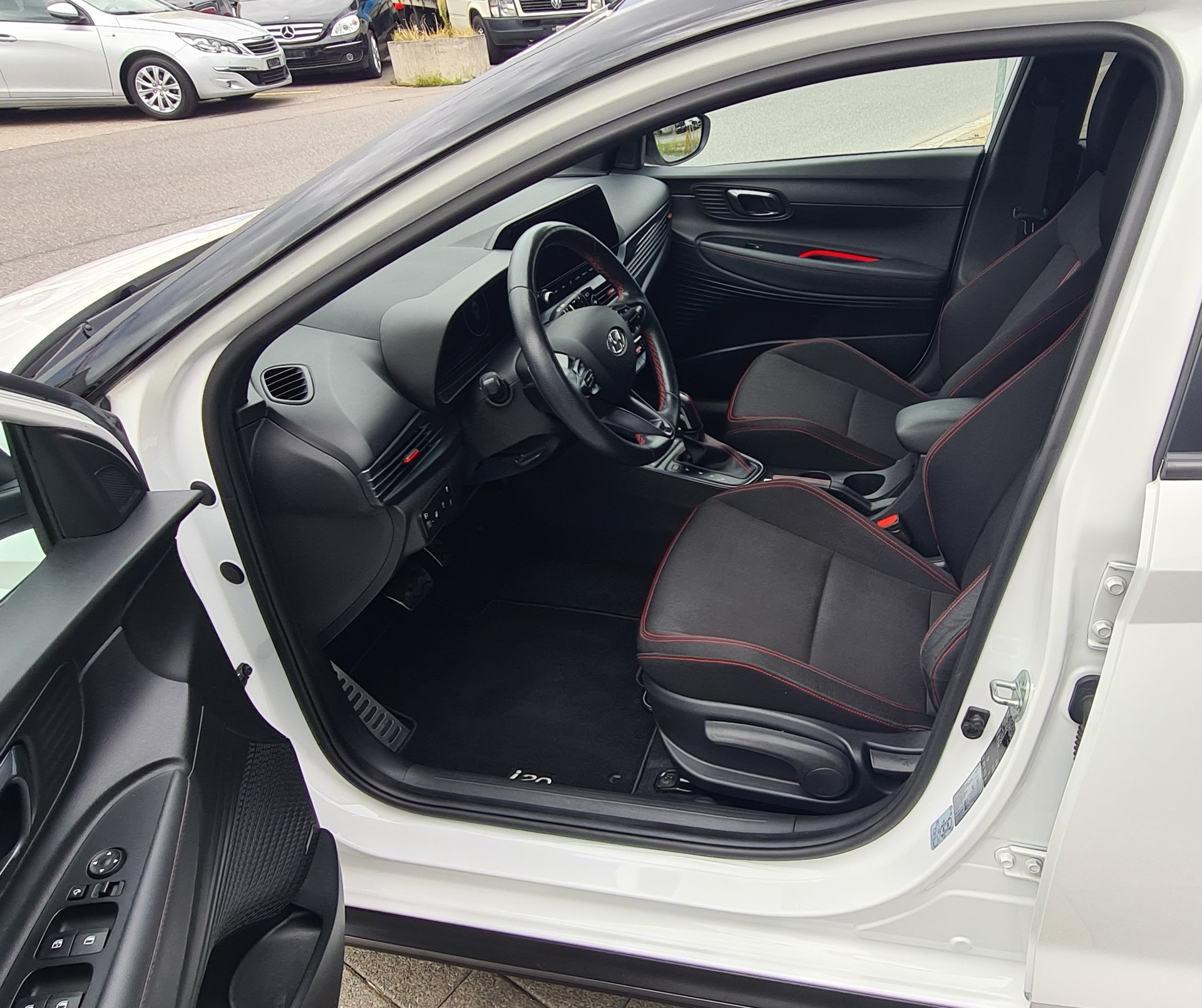 HYUNDAI i20 1.0 T-GDi N Line 48V MH DCT-image-9