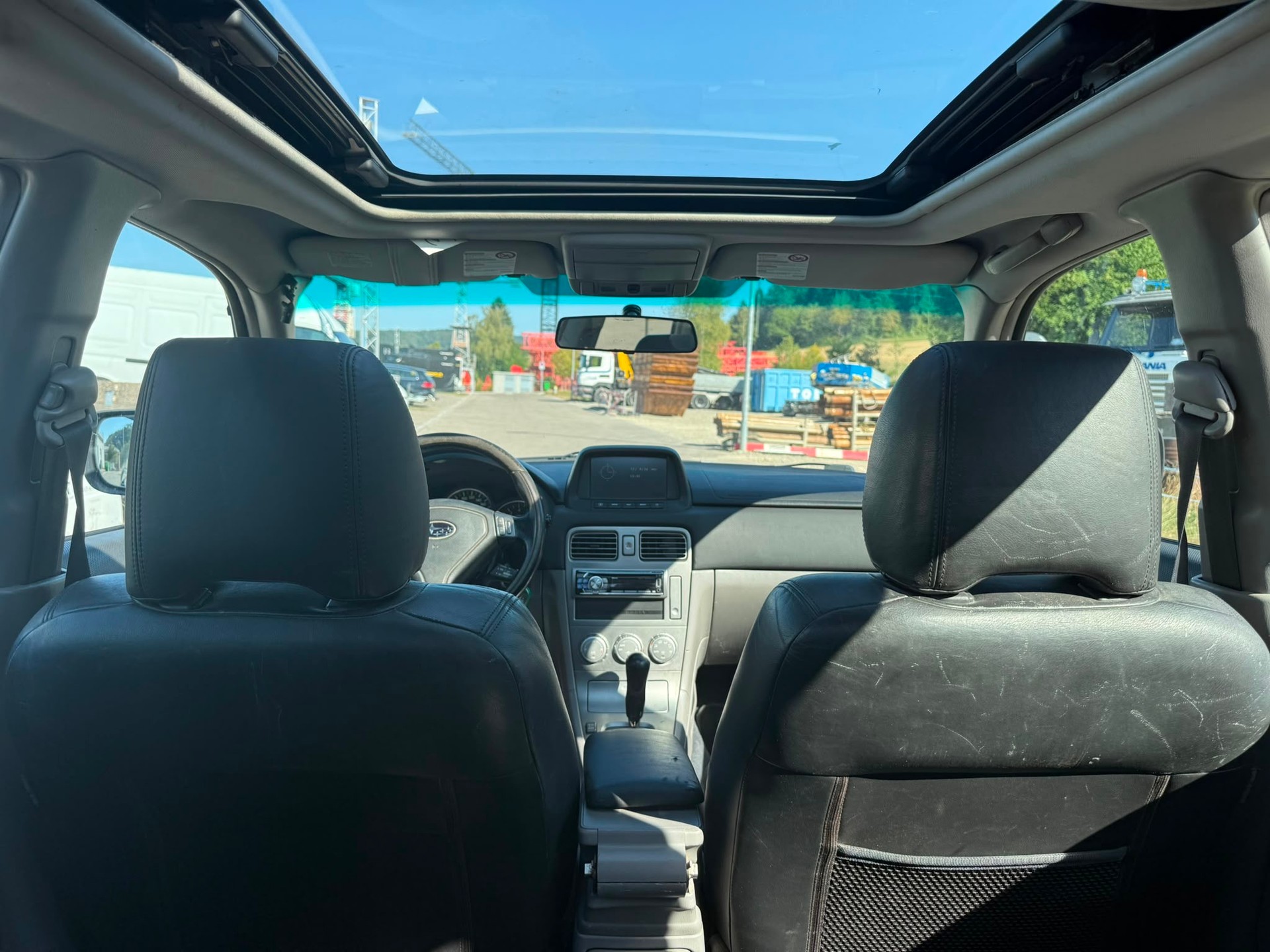 SUBARU Forester 2.0X (Swiss)-image-14