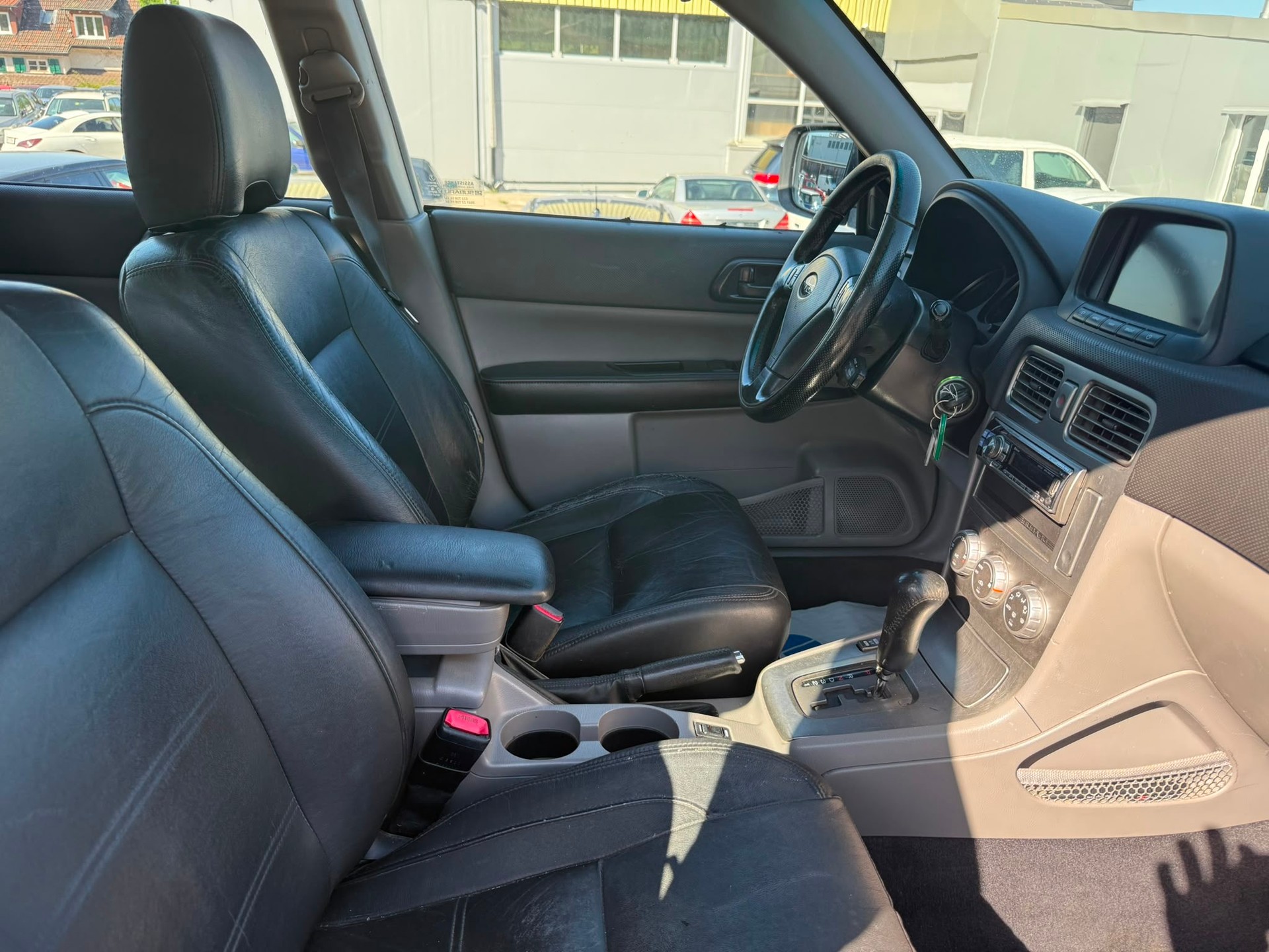 SUBARU Forester 2.0X (Swiss)-image-8