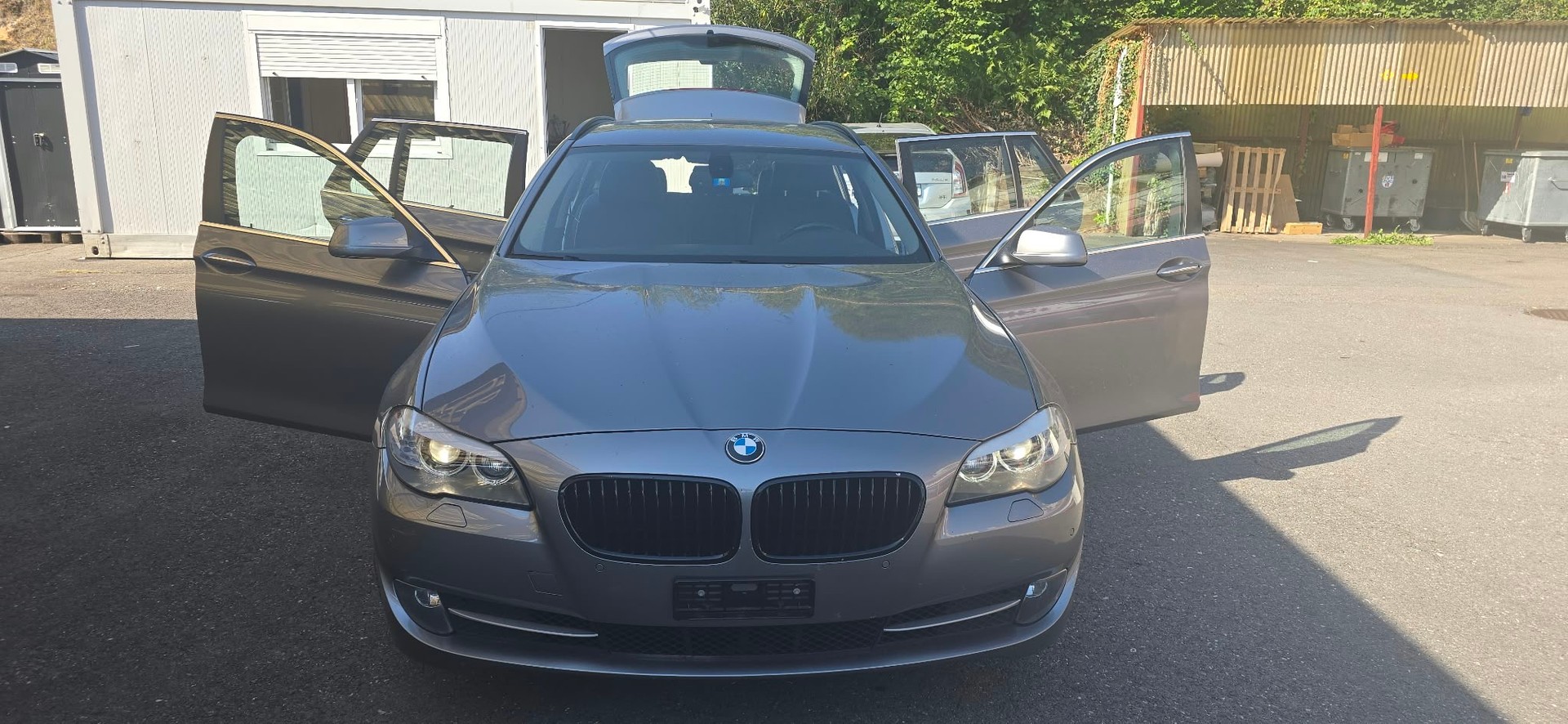 BMW 535d xDrive Touring Steptronic-image-5