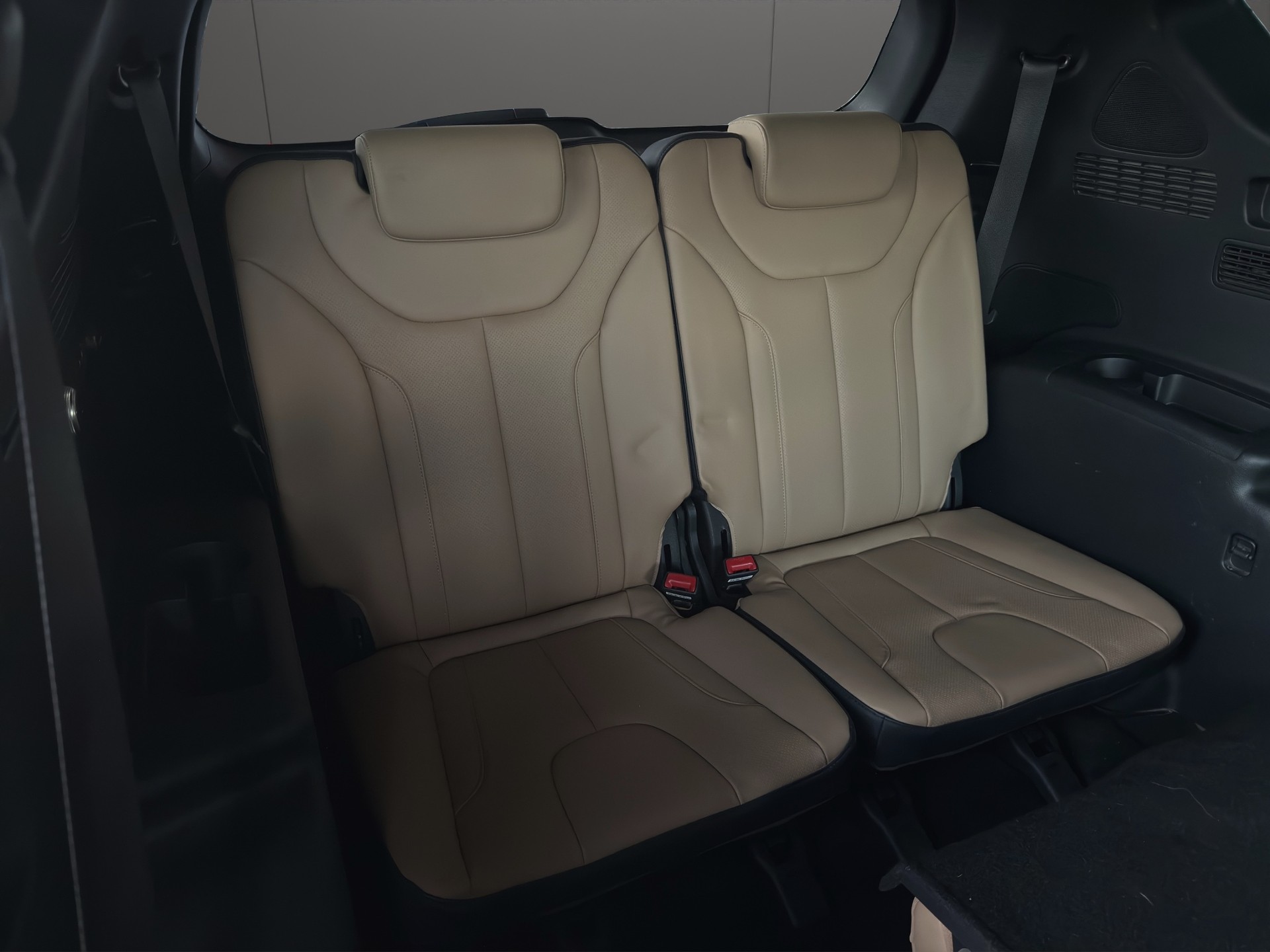HYUNDAI Santa Fe 2.2 CRDI Vertex Luxury Pack 4WD Automatic-image-9