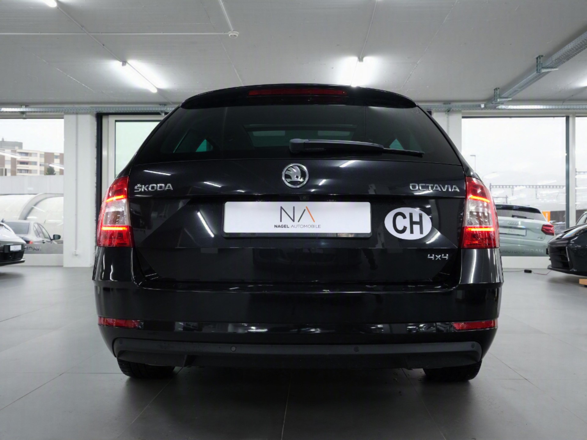 SKODA Octavia Combi 2.0 TSI Ambition 4x4 DSG *Panorama* *360 Kamera* *Facelift*-showroom-element-3