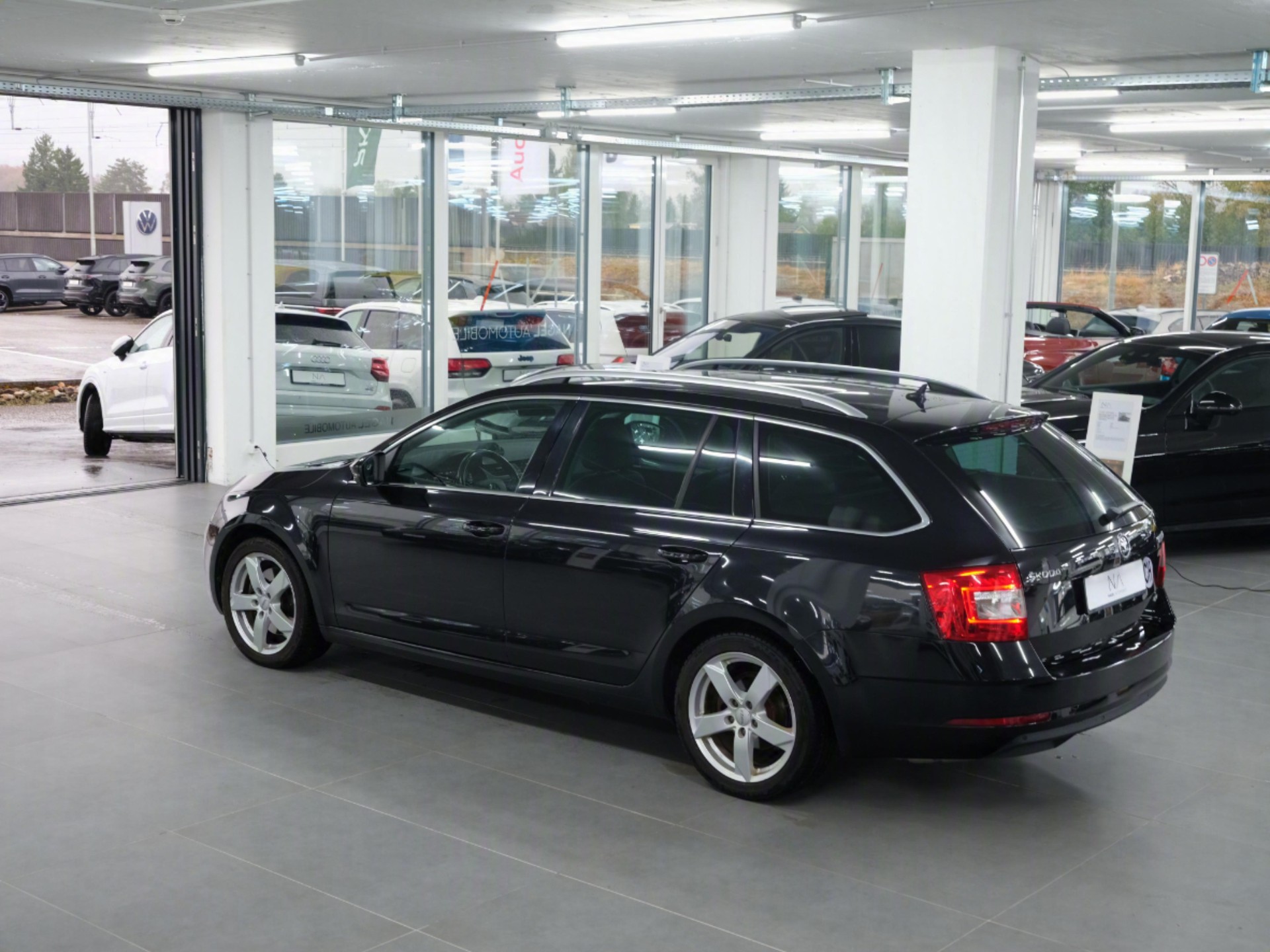 SKODA Octavia Combi 2.0 TSI Ambition 4x4 DSG *Panorama* *360 Kamera* *Facelift*-image-15