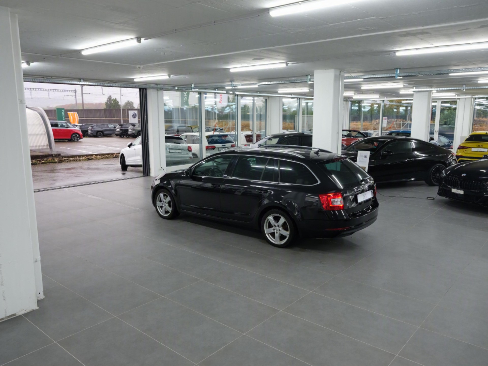 SKODA Octavia Combi 2.0 TSI Ambition 4x4 DSG *Panorama* *360 Kamera* *Facelift*-image-14