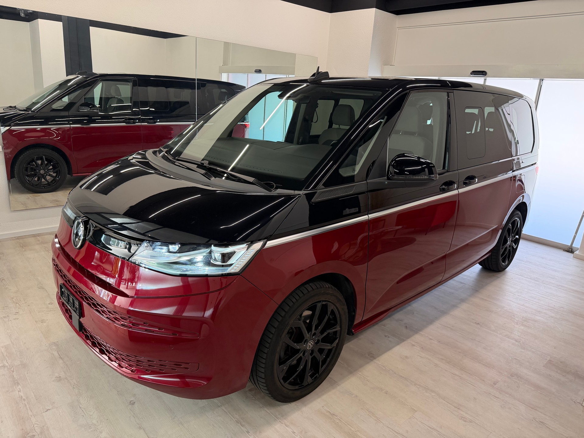VW Multivan 1.4 eHybrid Style DSG-image-0