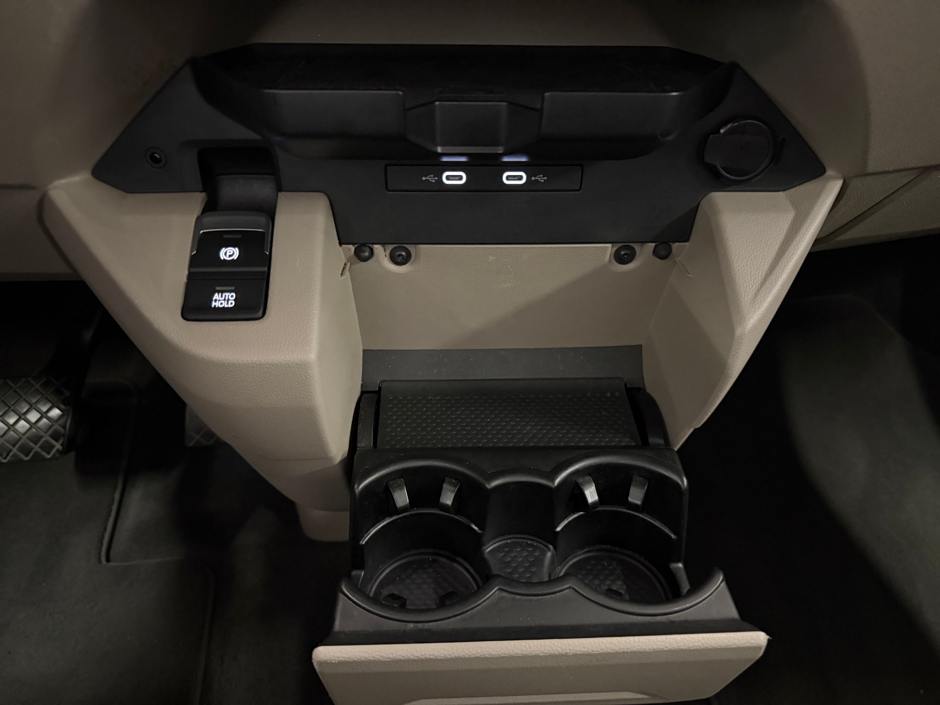 VW Multivan 1.4 eHybrid Style DSG-image-19