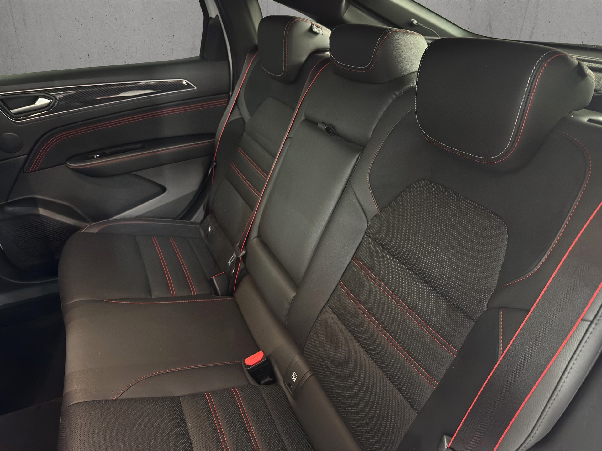 RENAULT Arkana 1.6 E-Tech R.S.Line-image-9