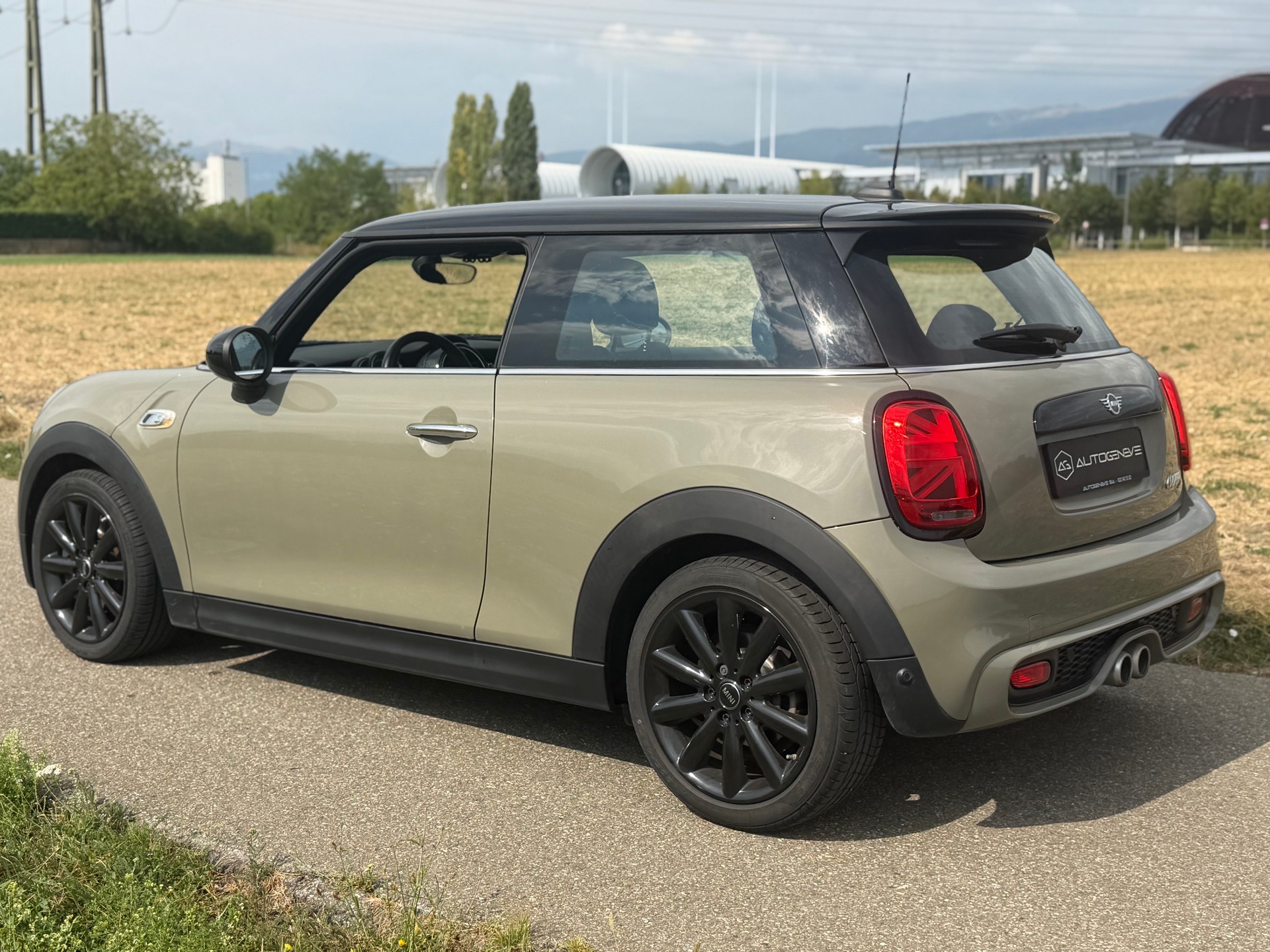 MINI Cooper S-image-9
