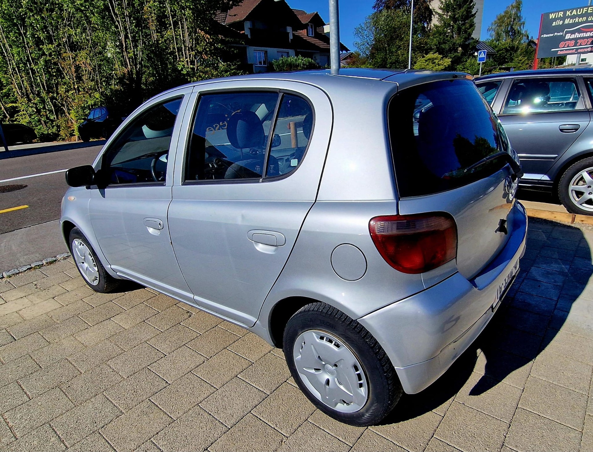TOYOTA Yaris 1.4 D-4D Linea Luna-image-5