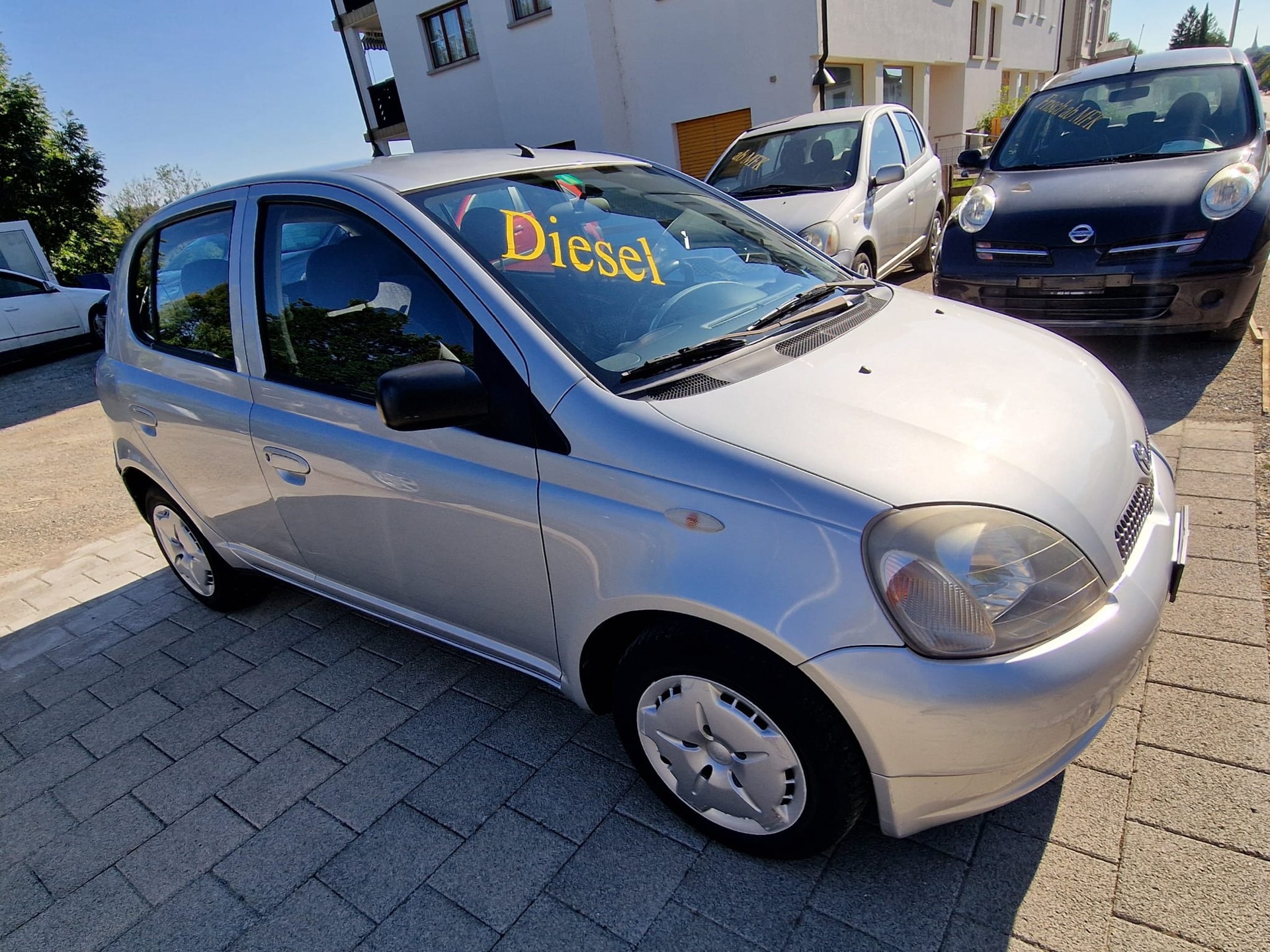 TOYOTA Yaris 1.4 D-4D Linea Luna-image-1