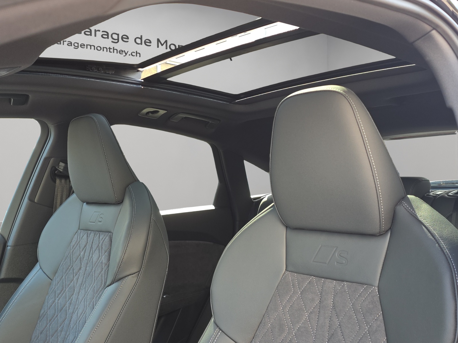 AUDI Q5 Sportback TFSI quattro 200 kW S-tronic-image-4