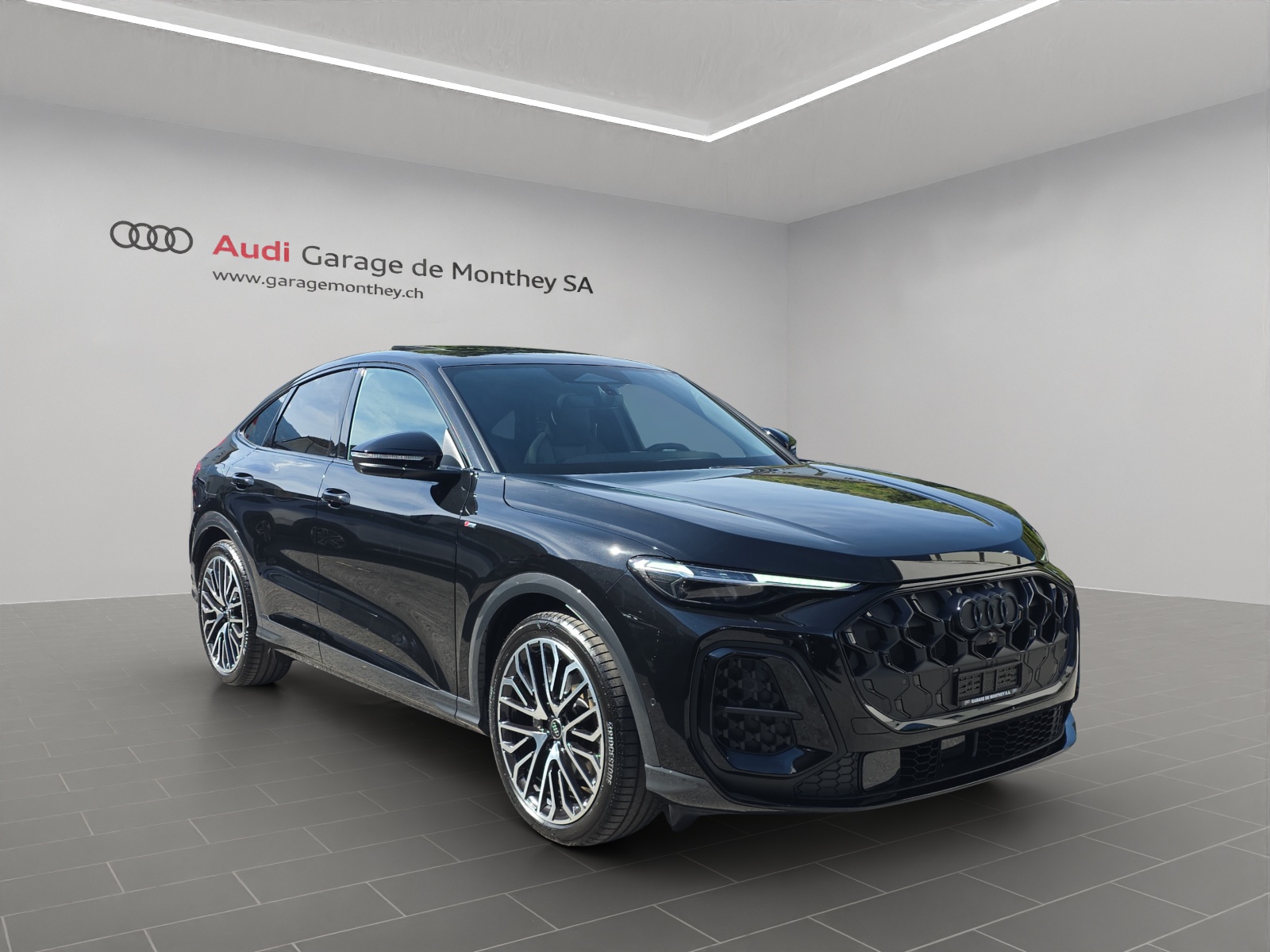 AUDI Q5 Sportback TFSI quattro 200 kW S-tronic (Limousine) Audi AUDI Q5 Sportback TFSI quattro 200 kW S-tronic (Limousine)