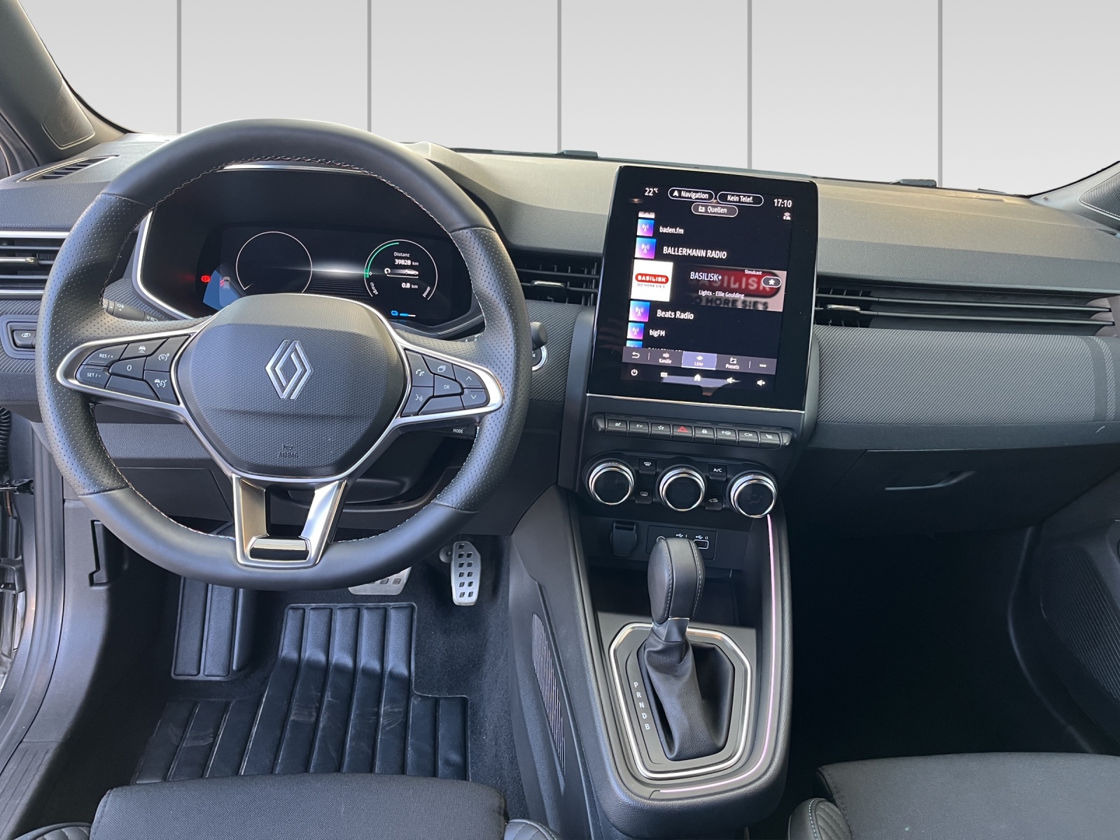 RENAULT Clio 1.6 E-Tech Esprit Alpine-image-7