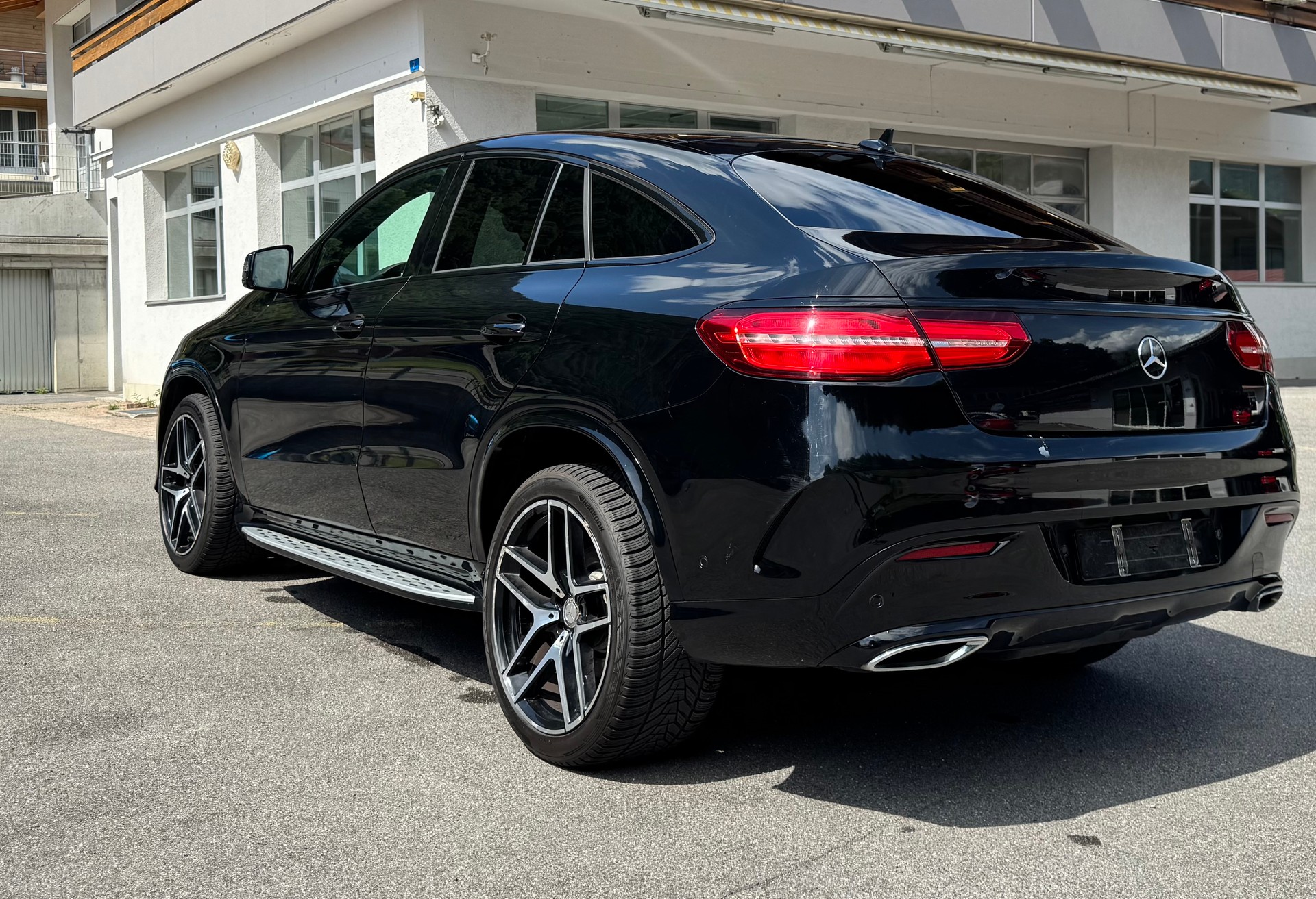 MERCEDES-BENZ GLE 350 d Coupé AMG Look-image-4