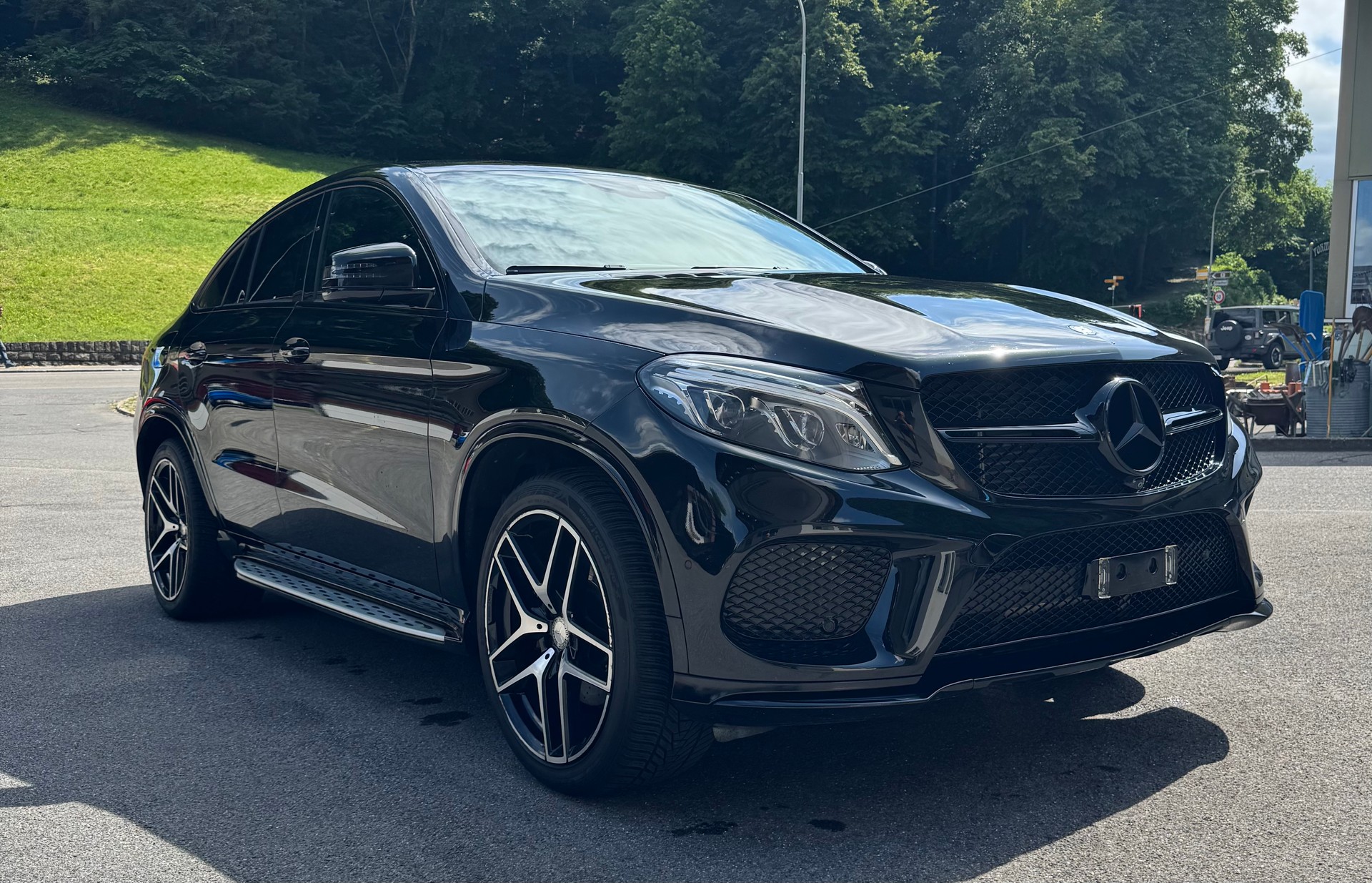 MERCEDES-BENZ GLE 350 d Coupé AMG Look-image-3