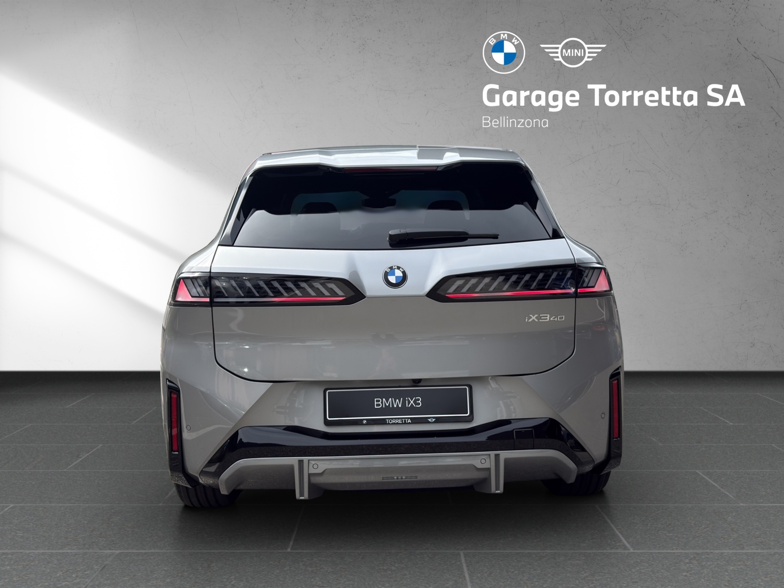 BMW iX3 40 M Sport-image-3