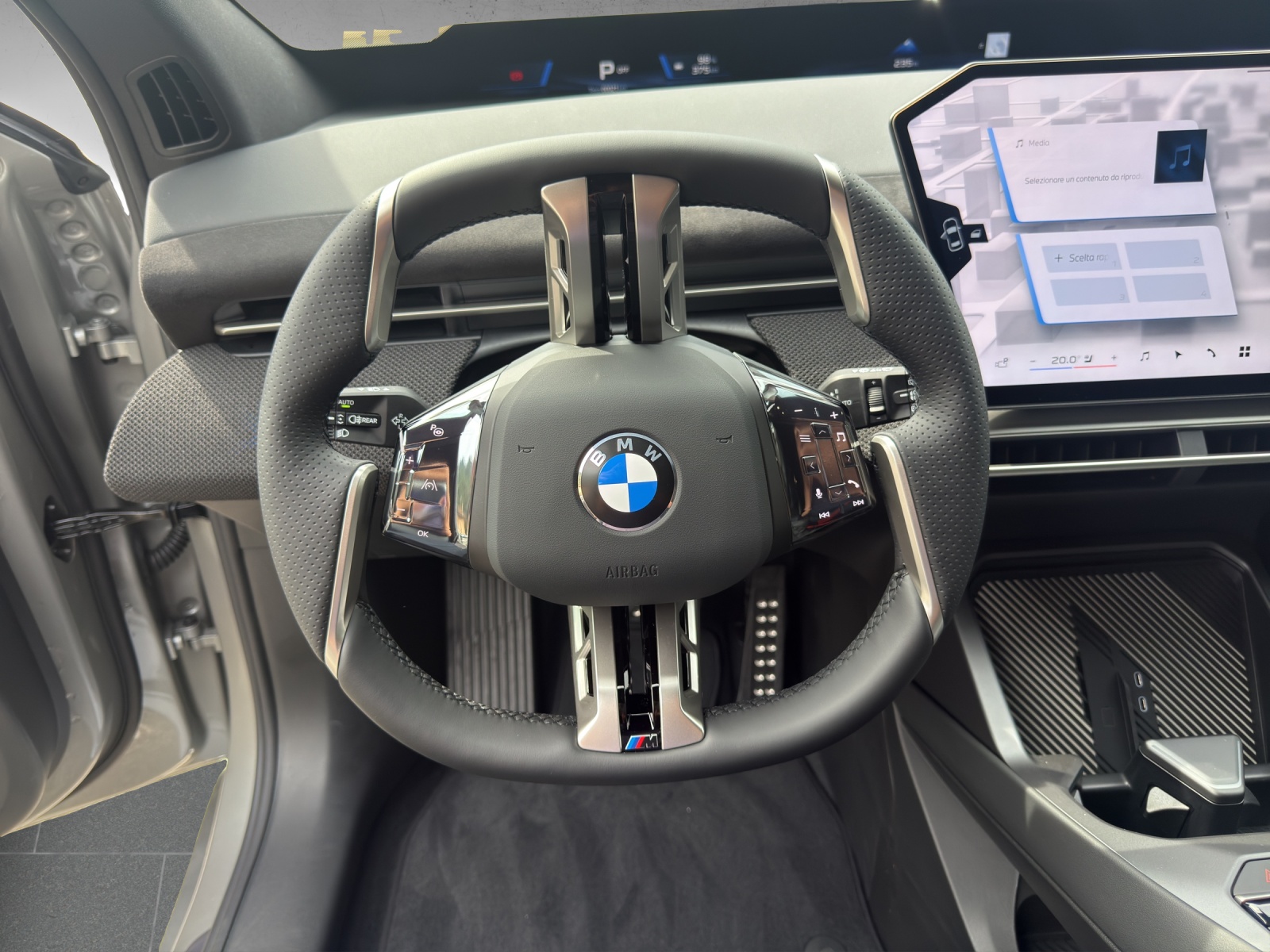 BMW iX3 40 M Sport-image-12