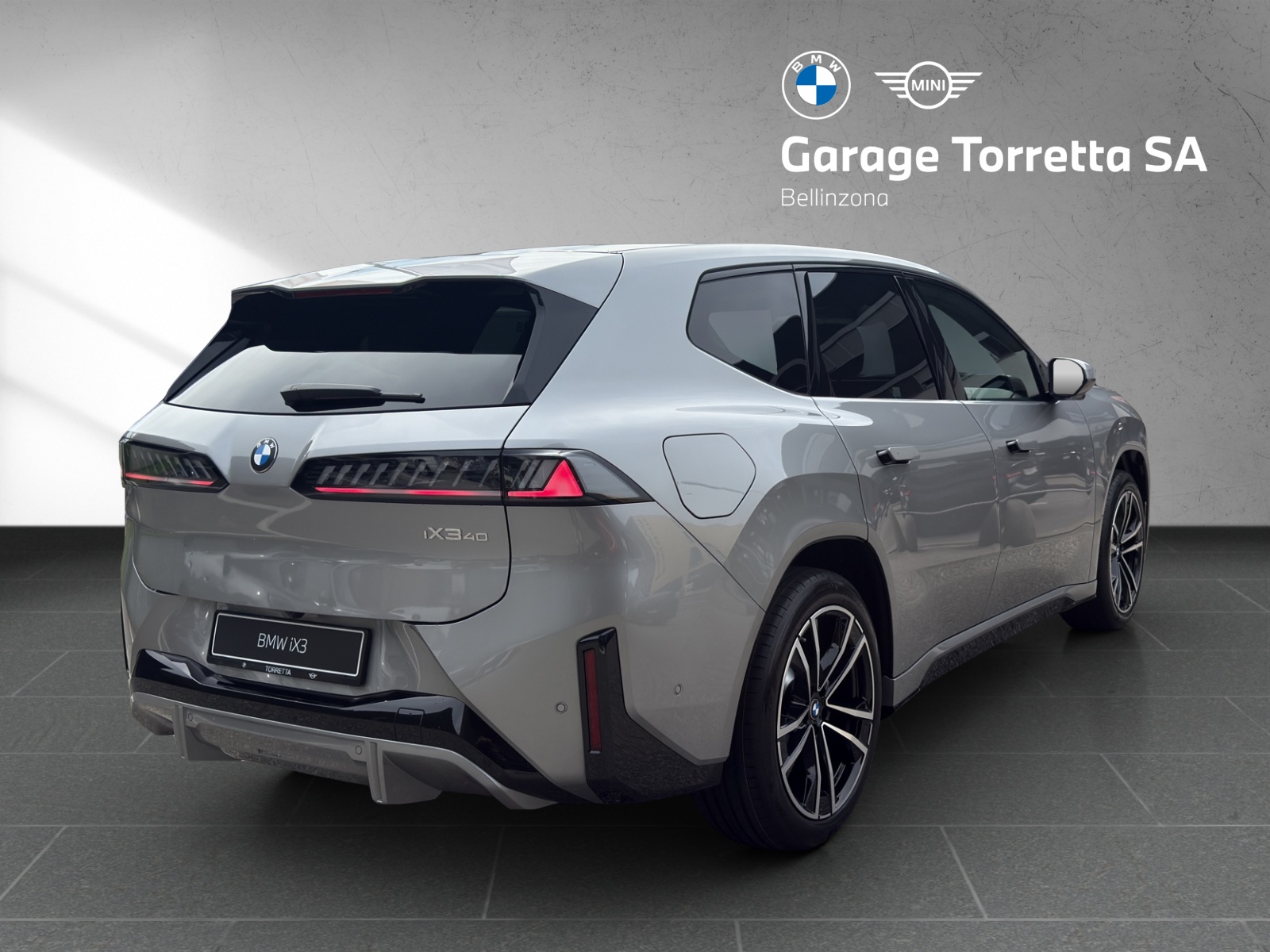 BMW iX3 40 M Sport-image-4