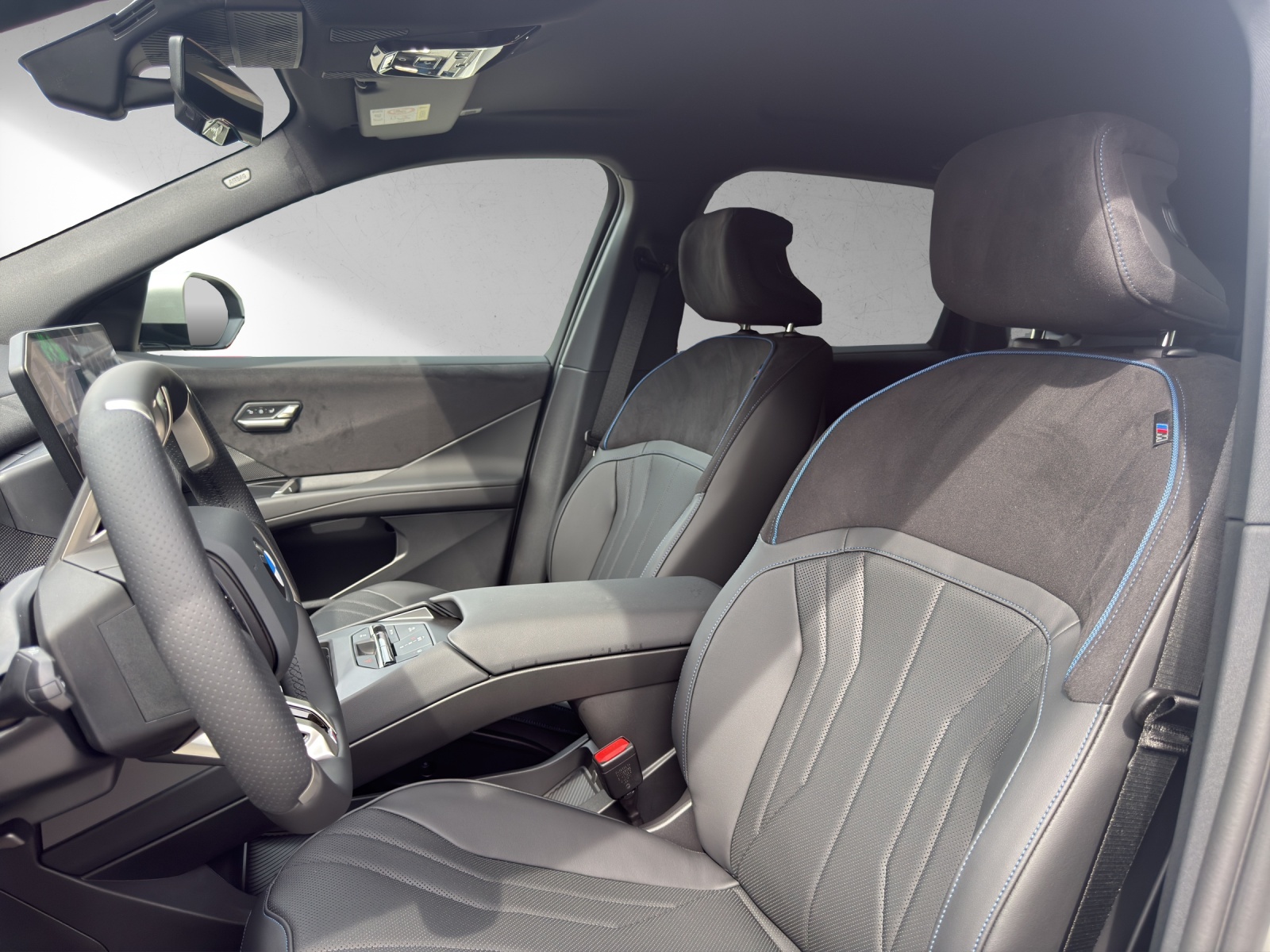 BMW iX3 40 M Sport-image-15