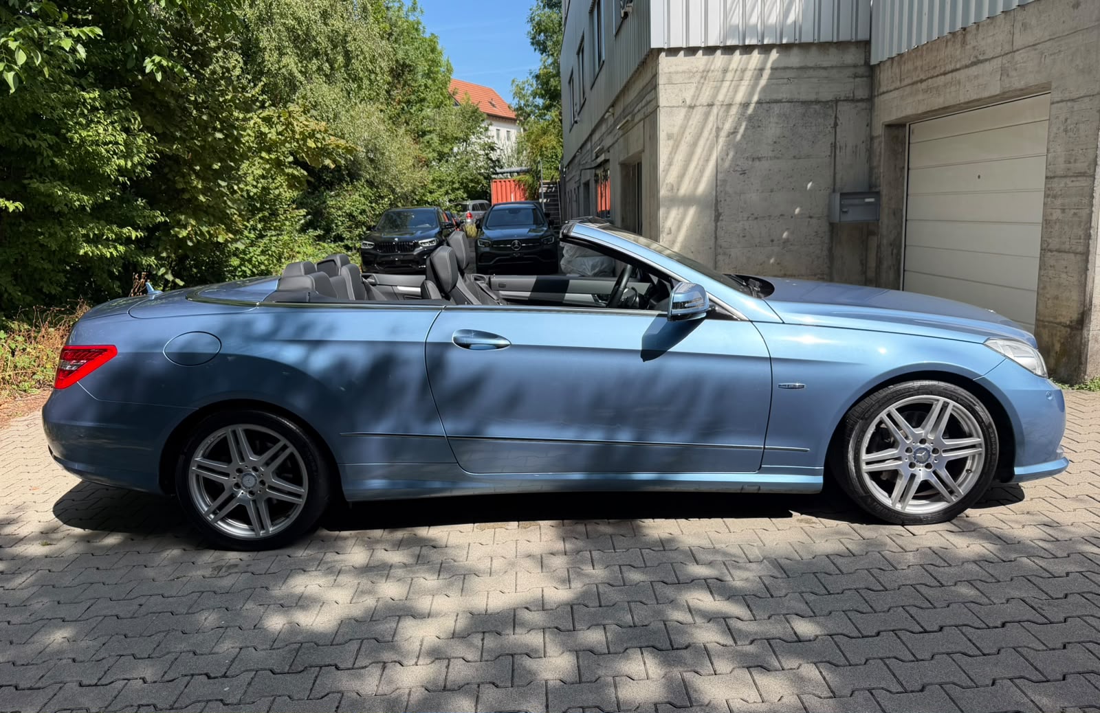 MERCEDES-BENZ E 350 CGI BlueEfficiency 7G-Tronic AMG Line-image-11