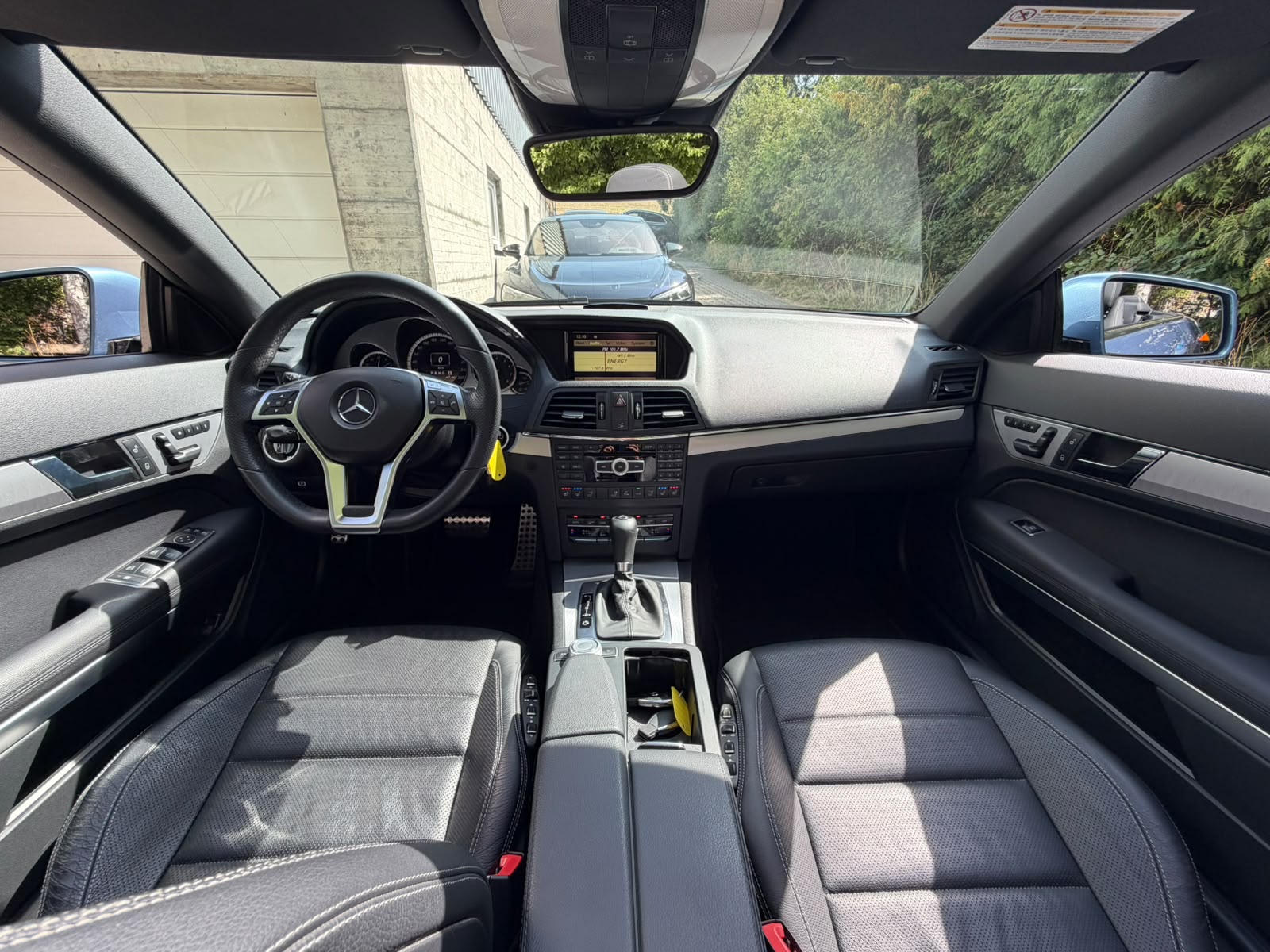 MERCEDES-BENZ E 350 CGI BlueEfficiency 7G-Tronic AMG Line-image-25