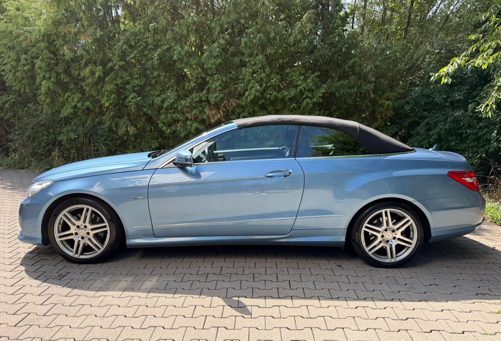 MERCEDES-BENZ E 350 CGI BlueEfficiency 7G-Tronic AMG Line-image-2