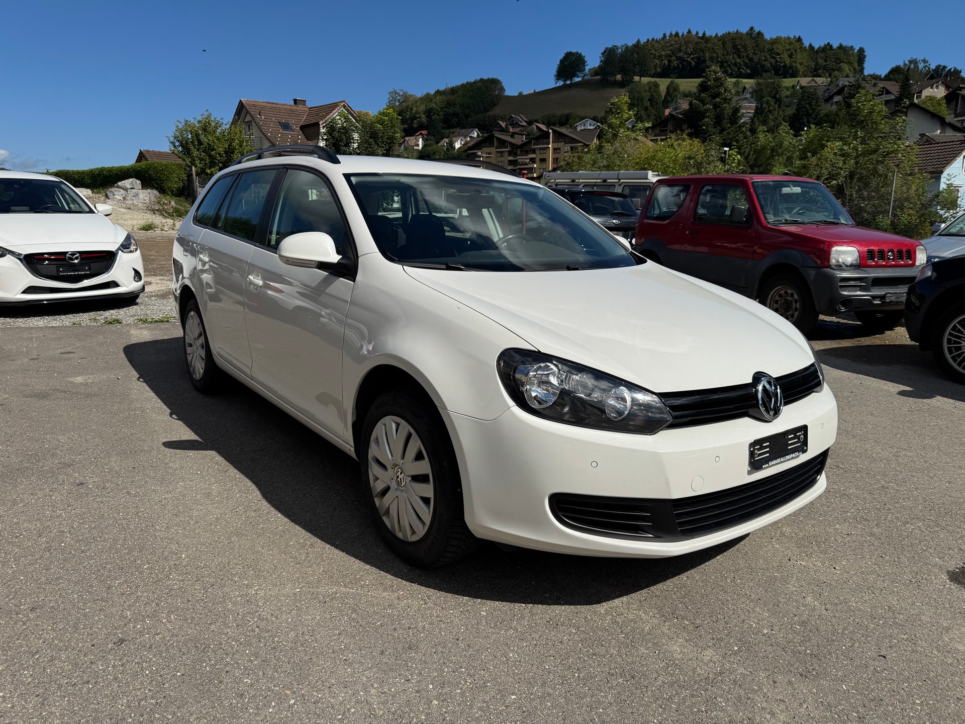VW Golf Variant 1.6 TDI Team 4Motion-image-1