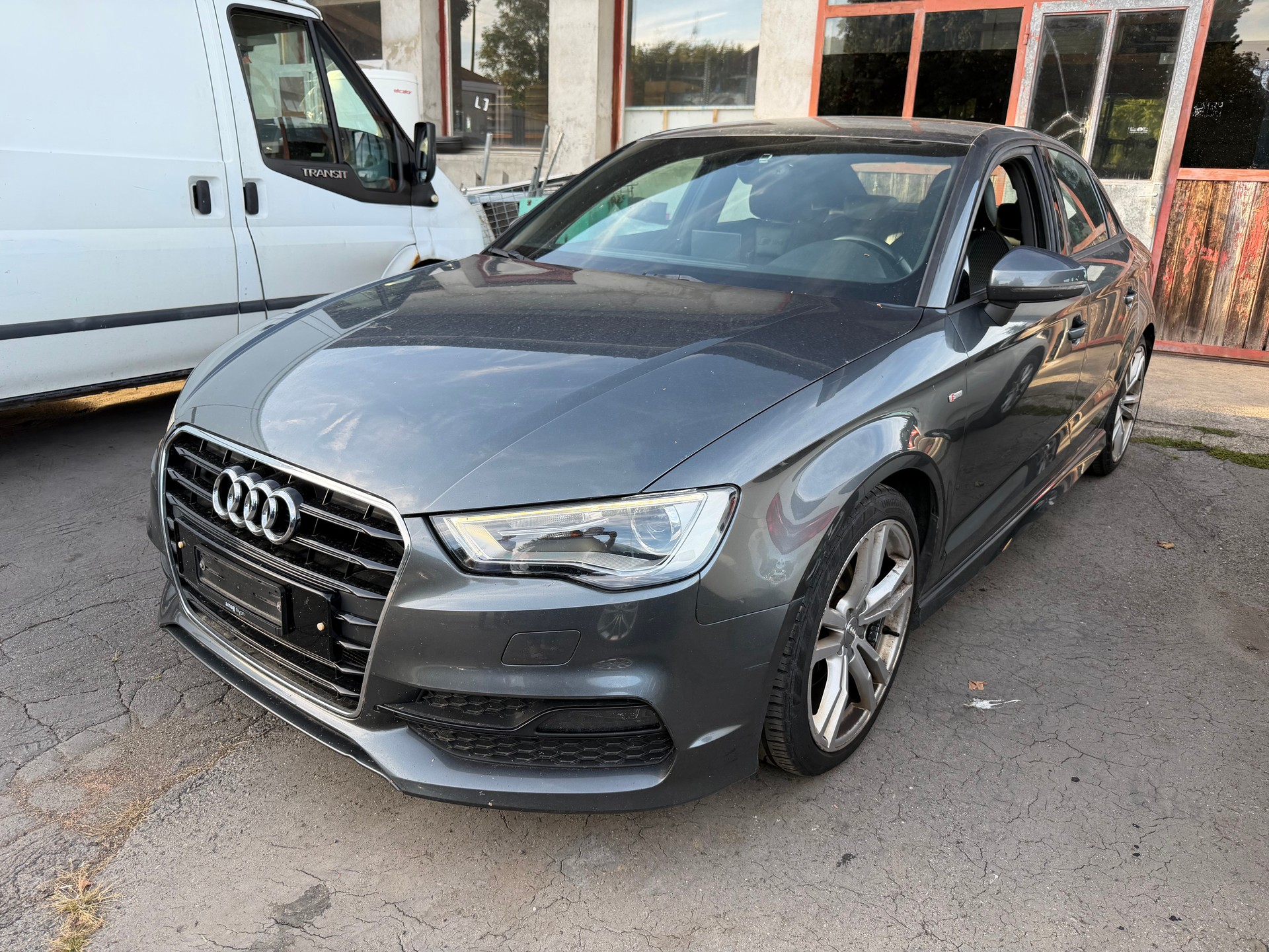 AUDI A3 Limousine 2.0 TDI S-Line-image-0